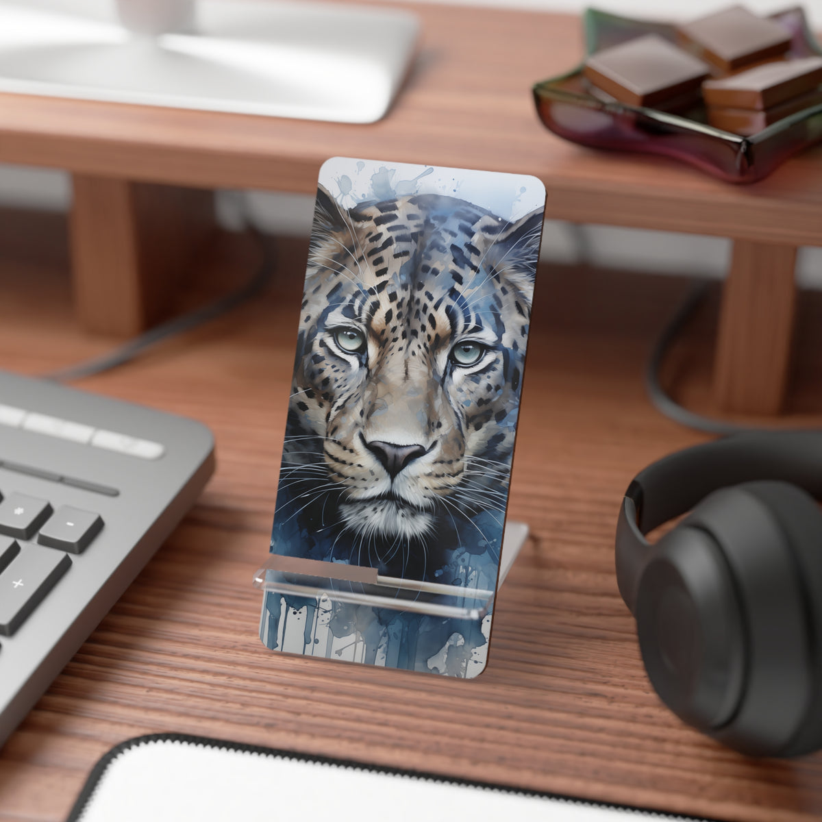 Wildlife-Inspired Smartphone Display Stand, Desk Accessory, Gift for Nature Lovers, Mobile Holder, Tiger Art Decor, Office Organization