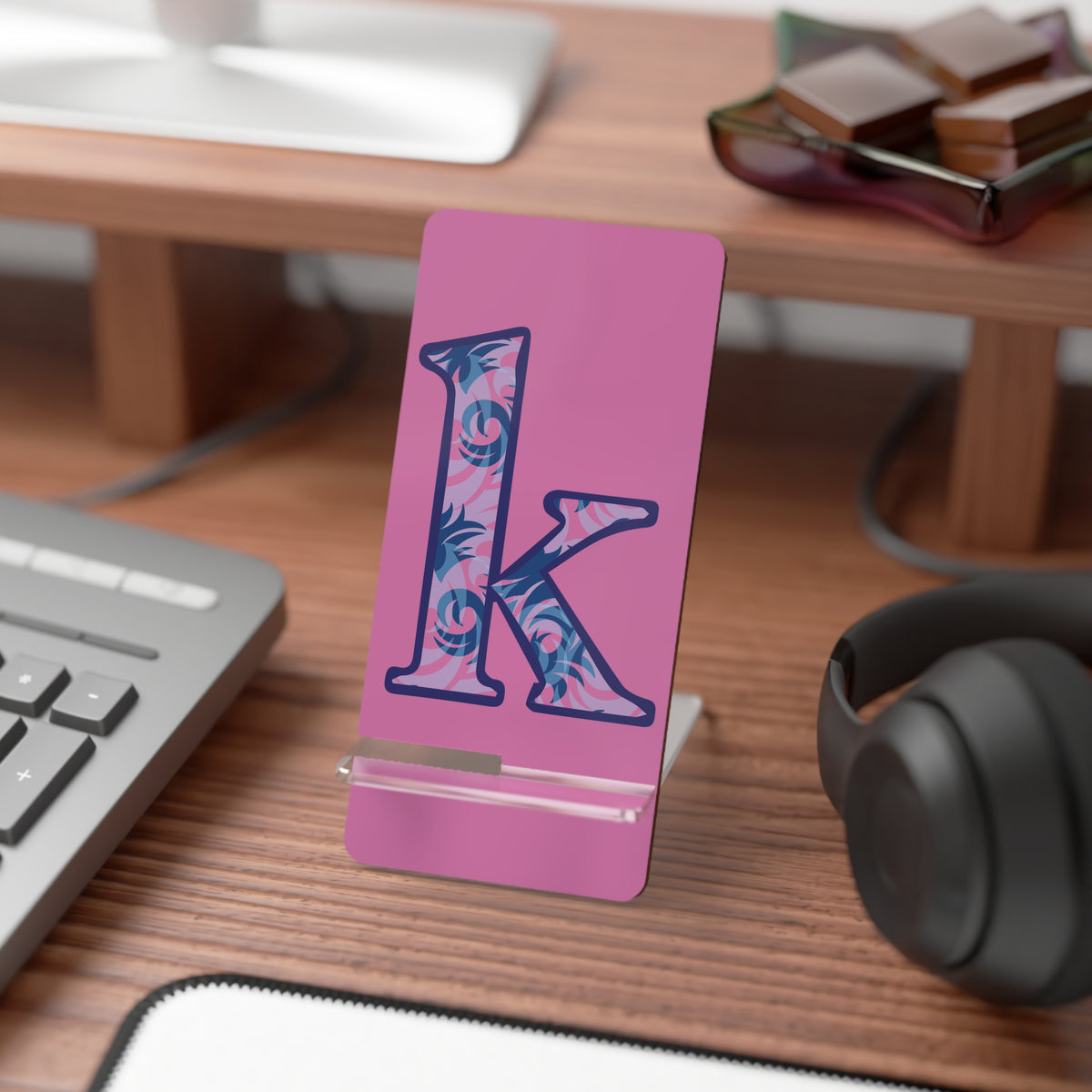 Personalized Floral Phone Stand, Desktop Holder, Custom Smartphone Display, Ideal Gift for Students, Home Office Decor