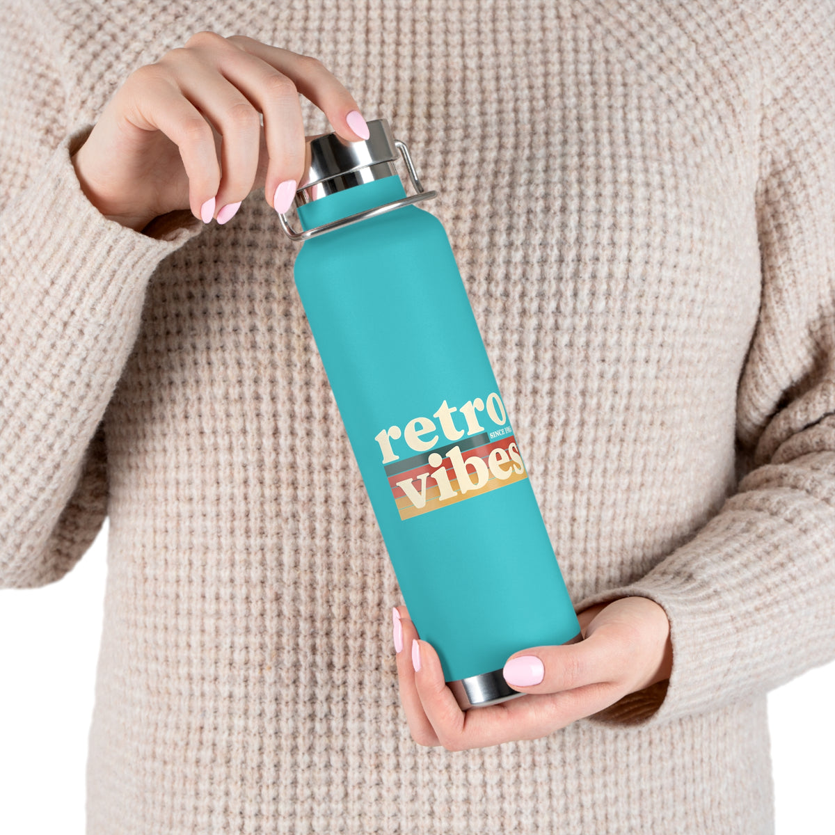 Retro Vibes Insulated Water Bottle, 22oz - Trendy Travel Flask, Stylish Hydration Gift for Fitness Lovers, Eco-Friendly Beverage Container