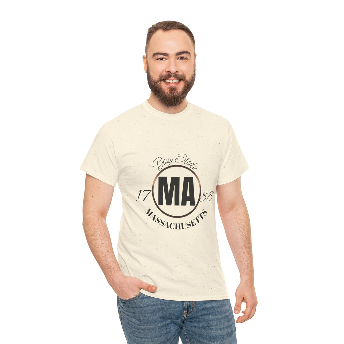 Unisex Heavy Cotton Tee with Massachusetts Design, Casual Wear, Gift for Him/Her, Travel Souvenir, Vintage Style
