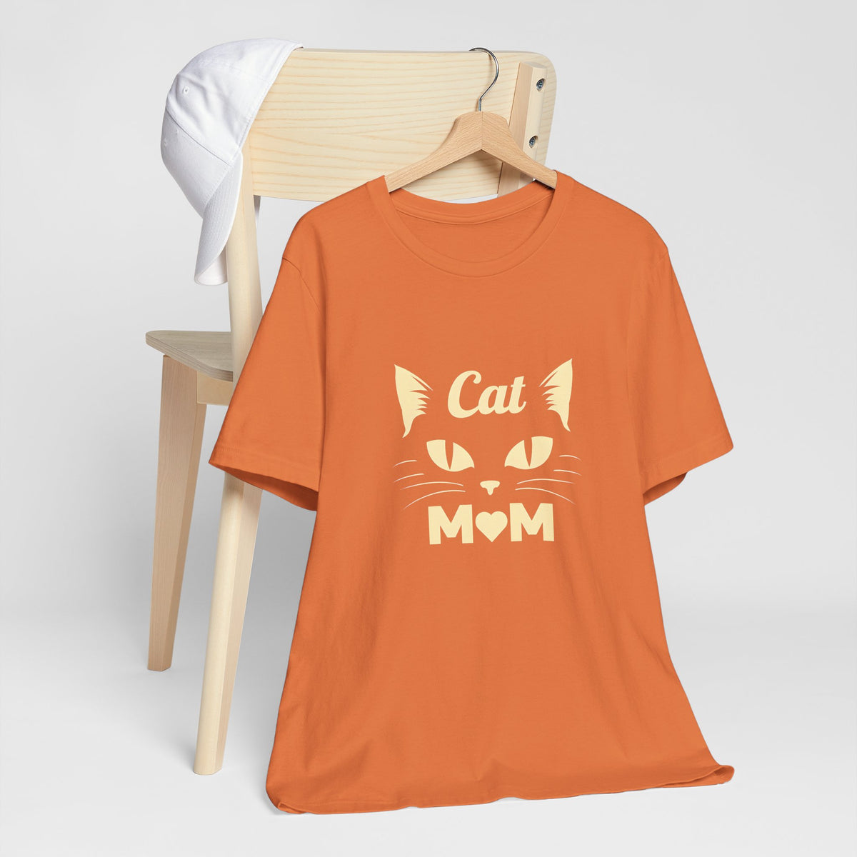 Cat Mom T-Shirt — Cute Cat Face Graphic Tee for Cat Lovers