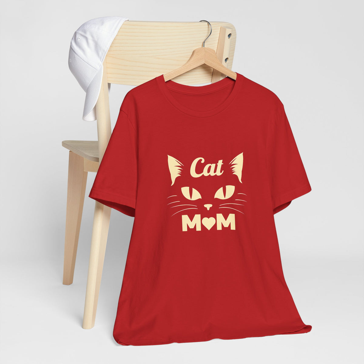 Cat Mom T-Shirt — Cute Cat Face Graphic Tee for Cat Lovers