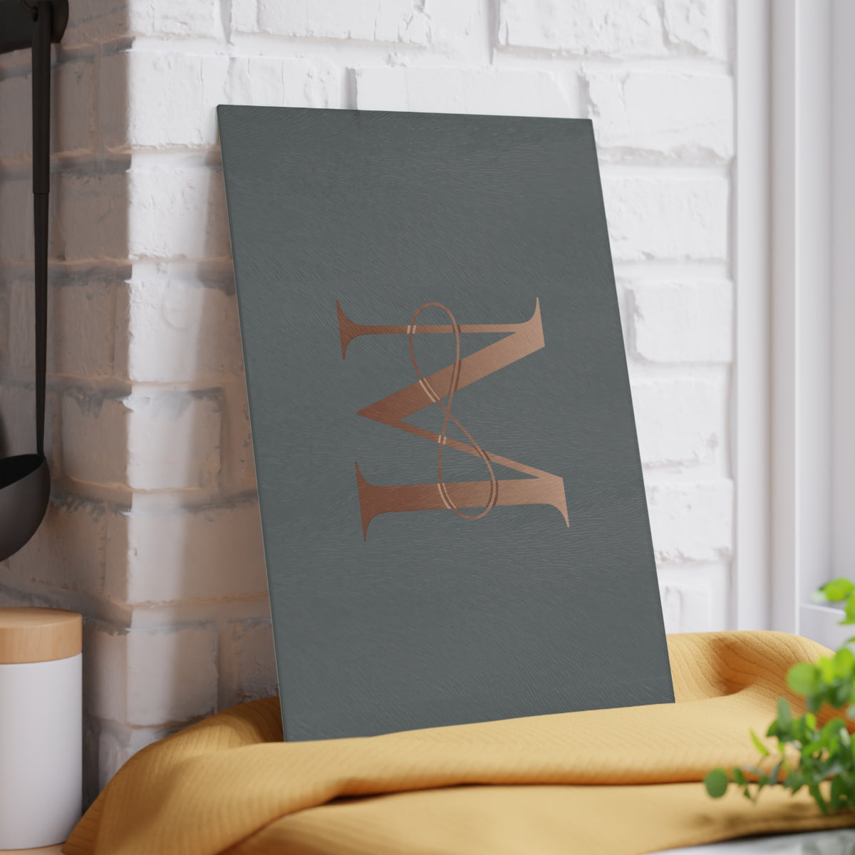 Personalized Glass Cutting Board with Elegant Initial Design, Kitchen Gift, Wedding Gift, Housewarming Gift, Custom Kitchen Decor