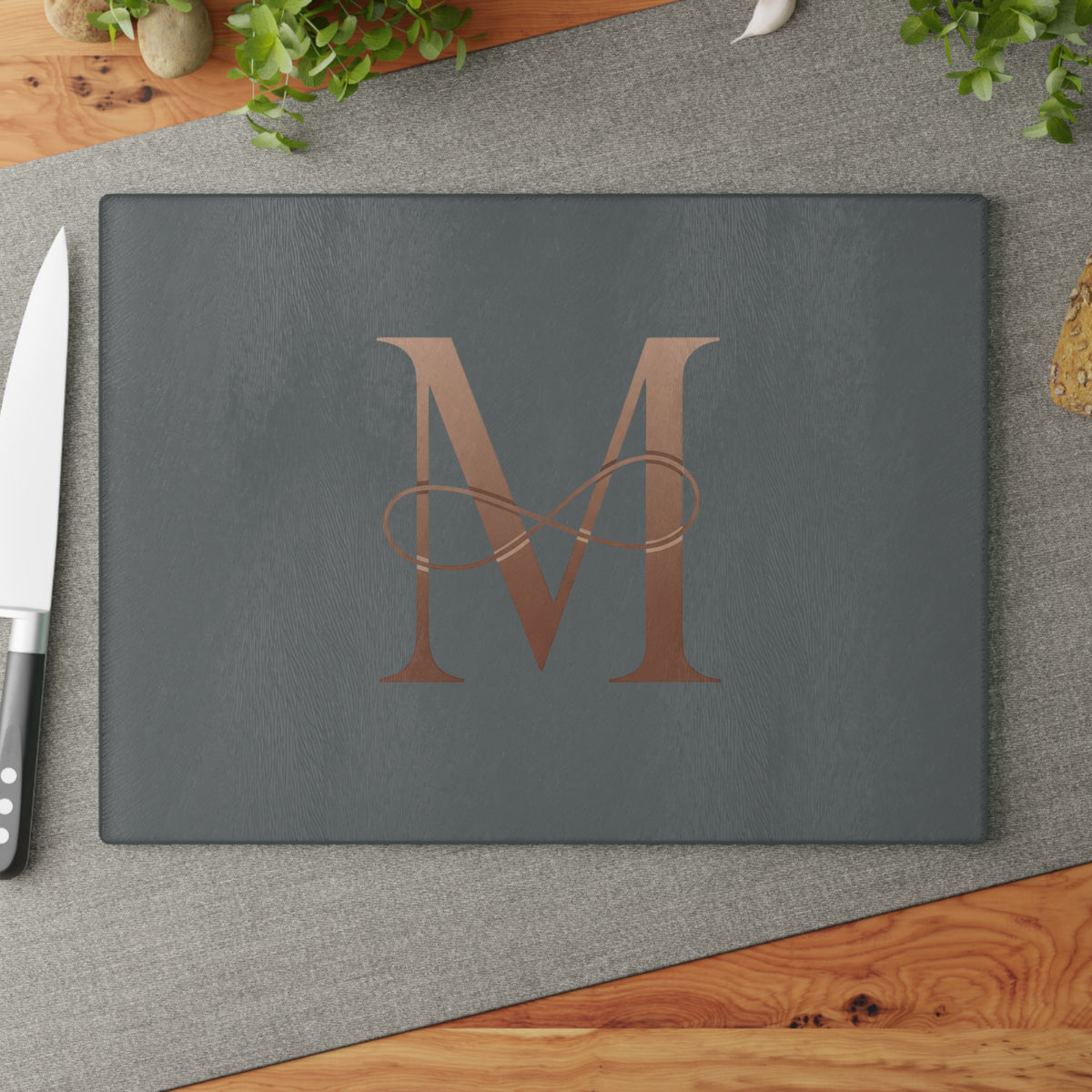 Personalized Glass Cutting Board with Elegant Initial Design, Kitchen Gift, Wedding Gift, Housewarming Gift, Custom Kitchen Decor