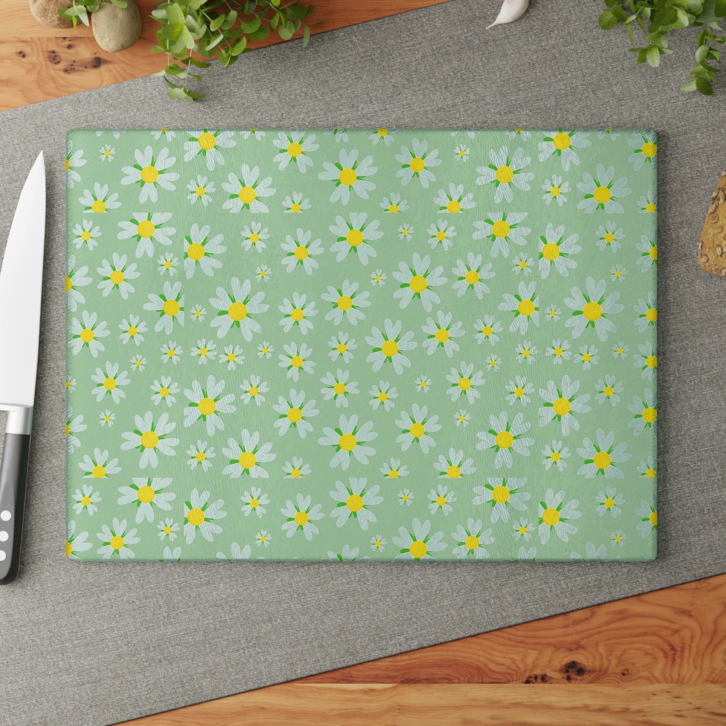 Charming Daisy Glass Cutting Board, Floral Kitchen Decor, Gift for Chefs, Home Essentials, Mother's Day Present, Spring Kitchenware