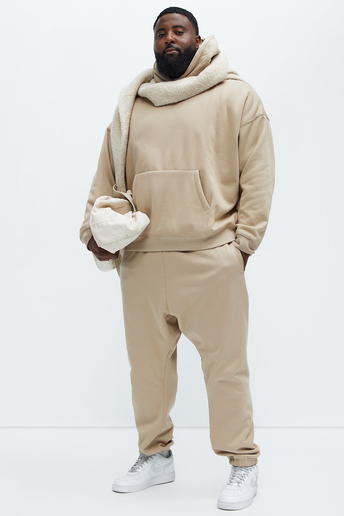 https://cdn.shopify.com/s/files/1/0293/9277/files/02-15-25_S7_5_FNMH700_Taupe_CZ_DJ_08-12-23_PLUS_79674_PXF.jpg?v=1739999832