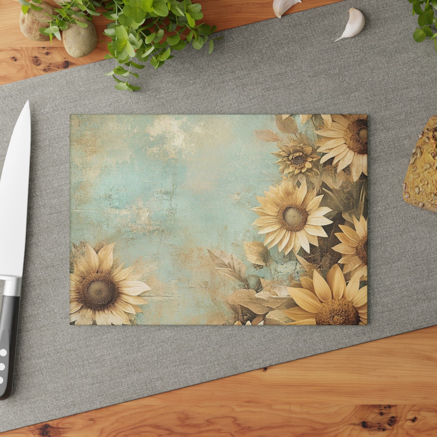 Sunflower Glass Cutting Board, Decorative Kitchen Gift, Farmhouse Decor, Wedding Gift, Sunflower Art, Cooking Tools