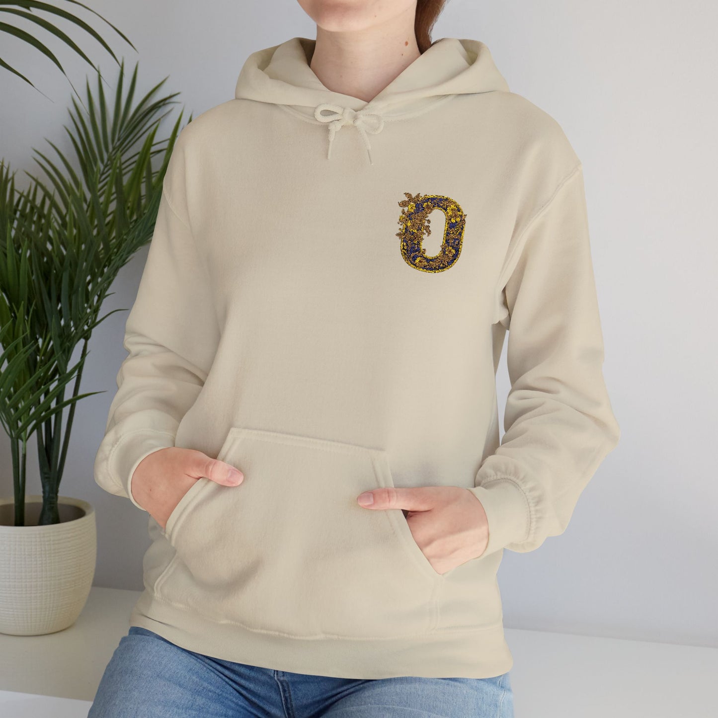 Unisex Heavy Blend™ Hooded Sweatshirt - Letter O