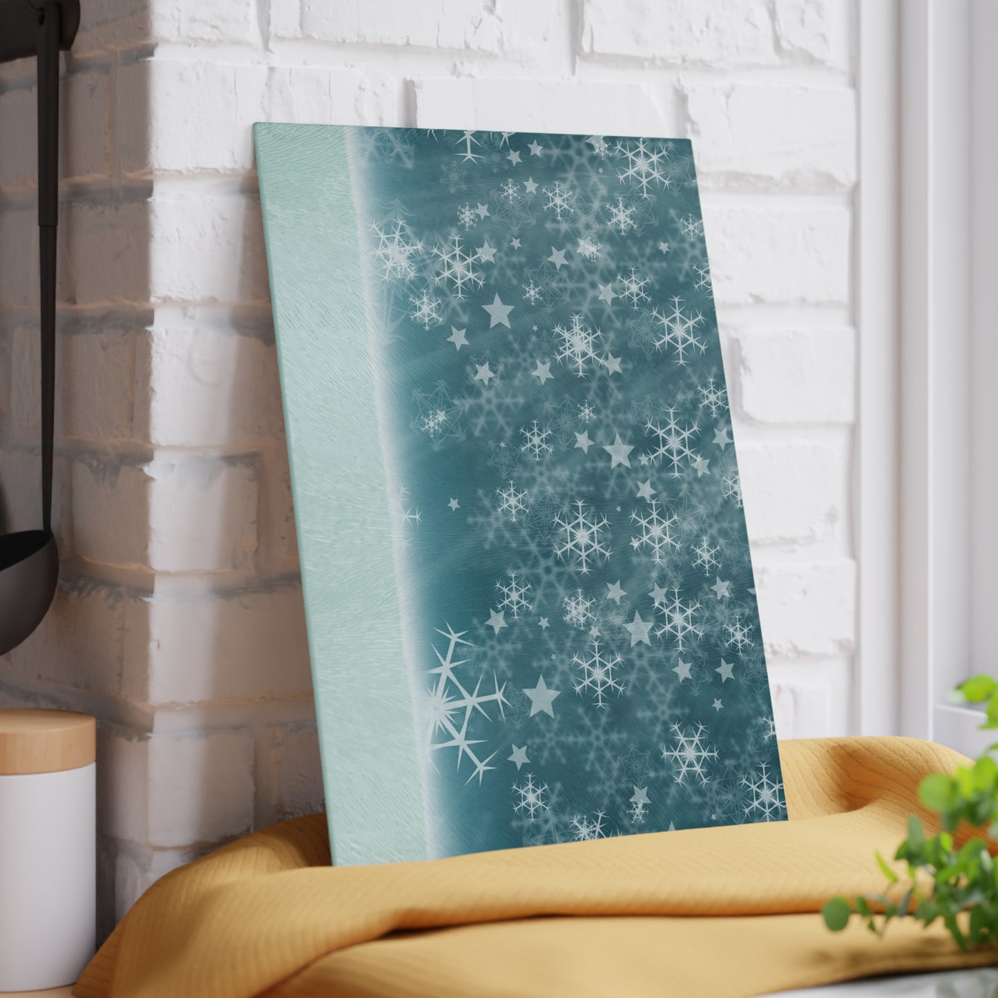 Winter Snowflake Glass Cutting Board – Frosty Holiday Kitchen Decor