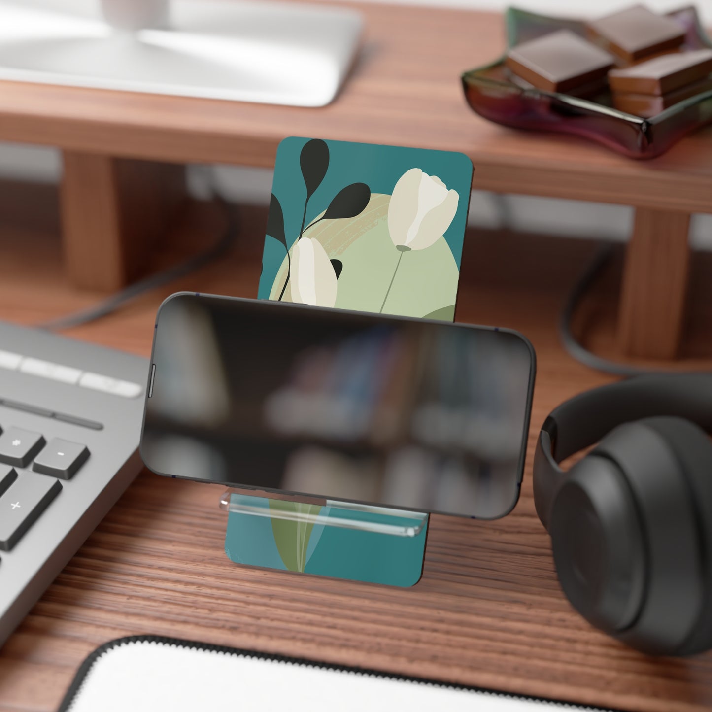 Floral Tulip Smartphone Stand — Portable Mobile Display Stand with Botanical Print