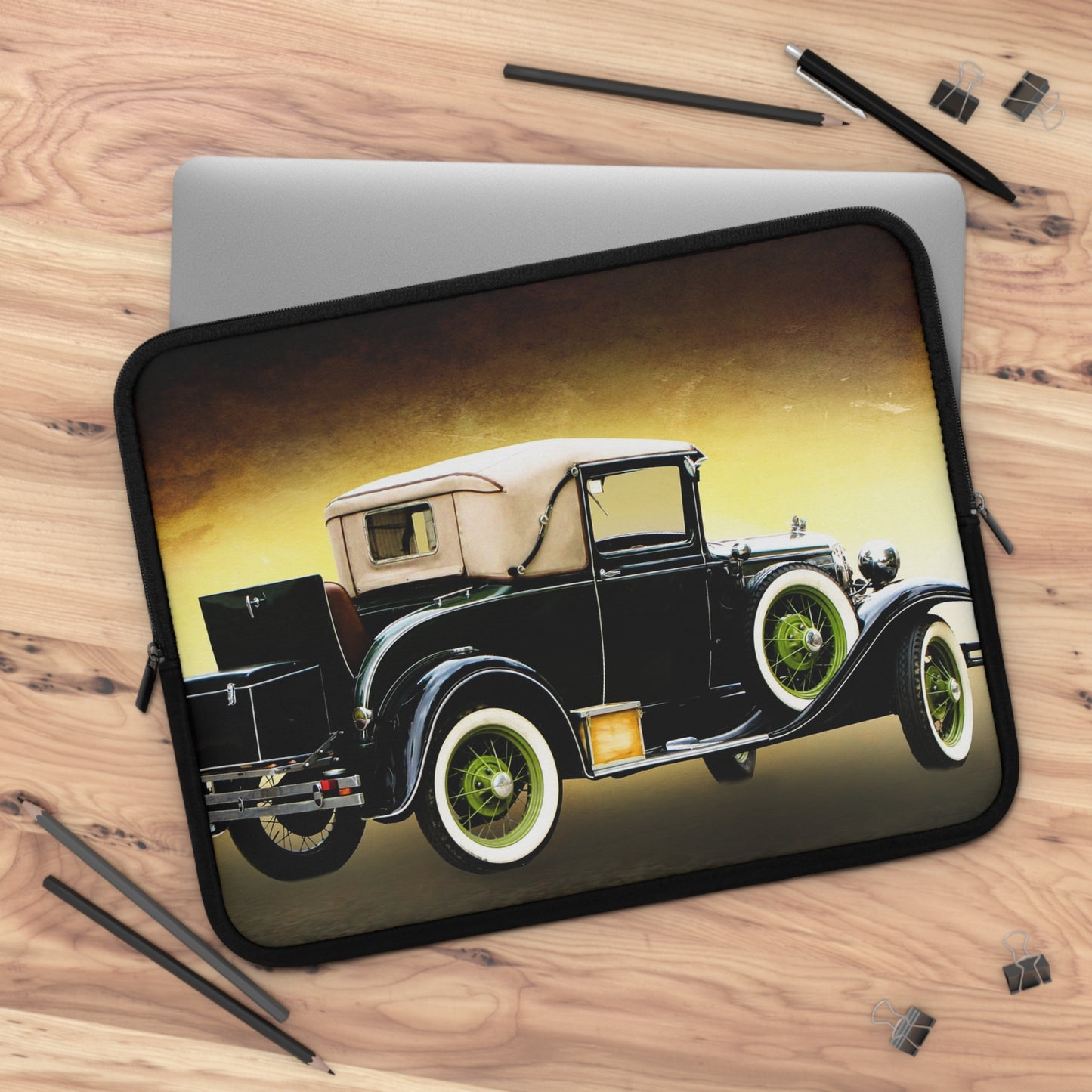 Vintage Car Laptop Sleeve - Perfect Gift for Auto Enthusiasts