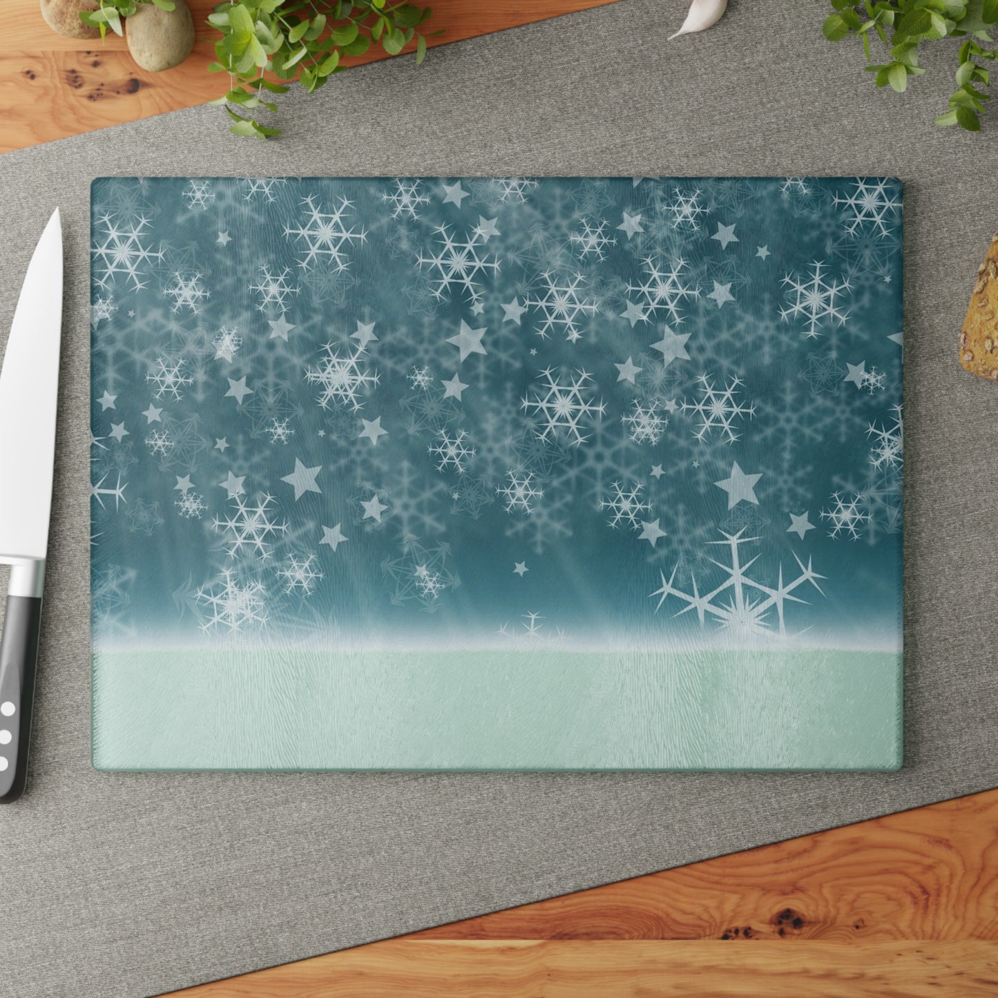 Winter Snowflake Glass Cutting Board – Frosty Holiday Kitchen Decor