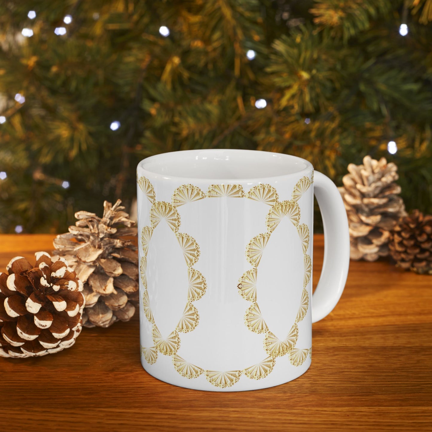 Gold Scallop Frame Ceramic Mug – Elegant Decorative Coffee Cup (11oz & 15oz)