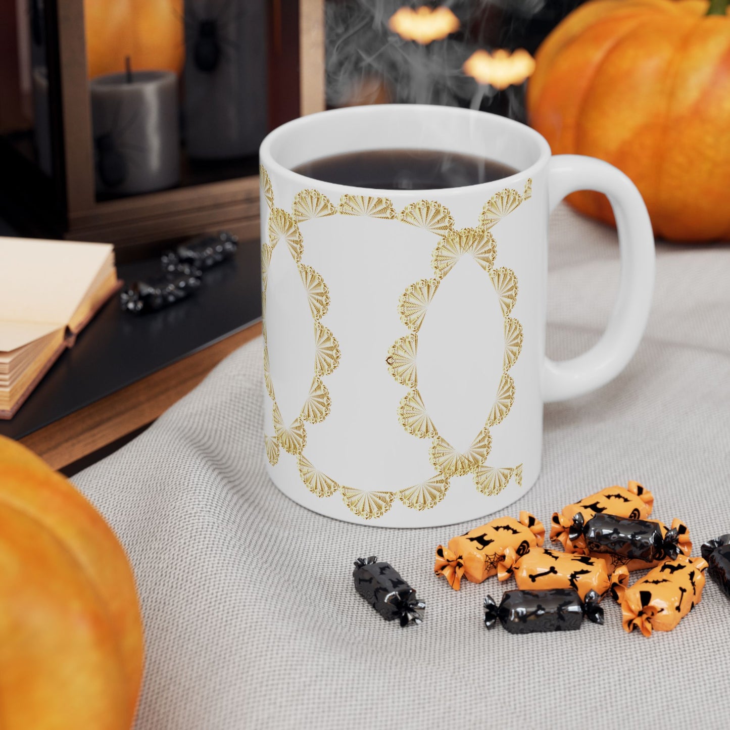 Gold Scallop Frame Ceramic Mug – Elegant Decorative Coffee Cup (11oz & 15oz)