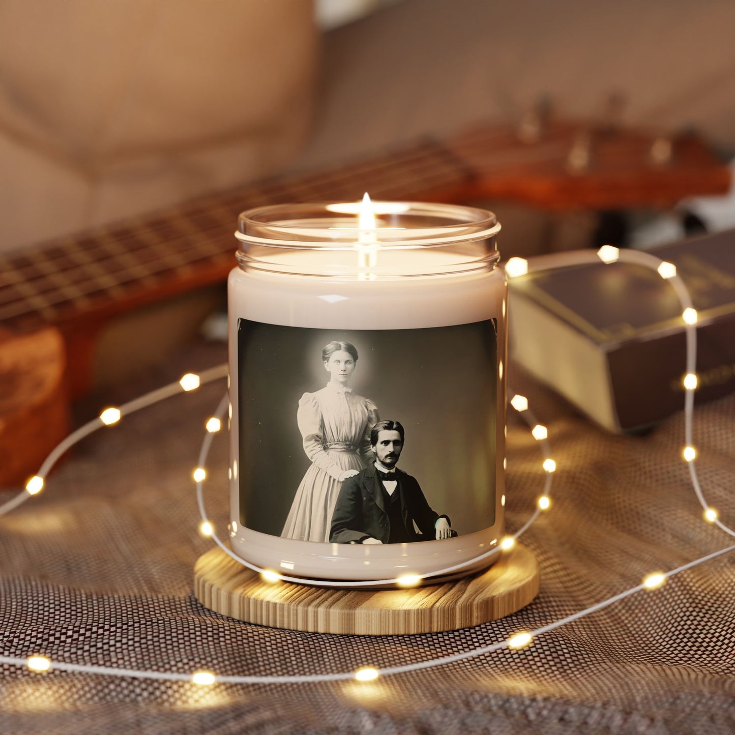 Vintage Portrait Soy Candle — 9oz Scented Jar (Antique Couple)
