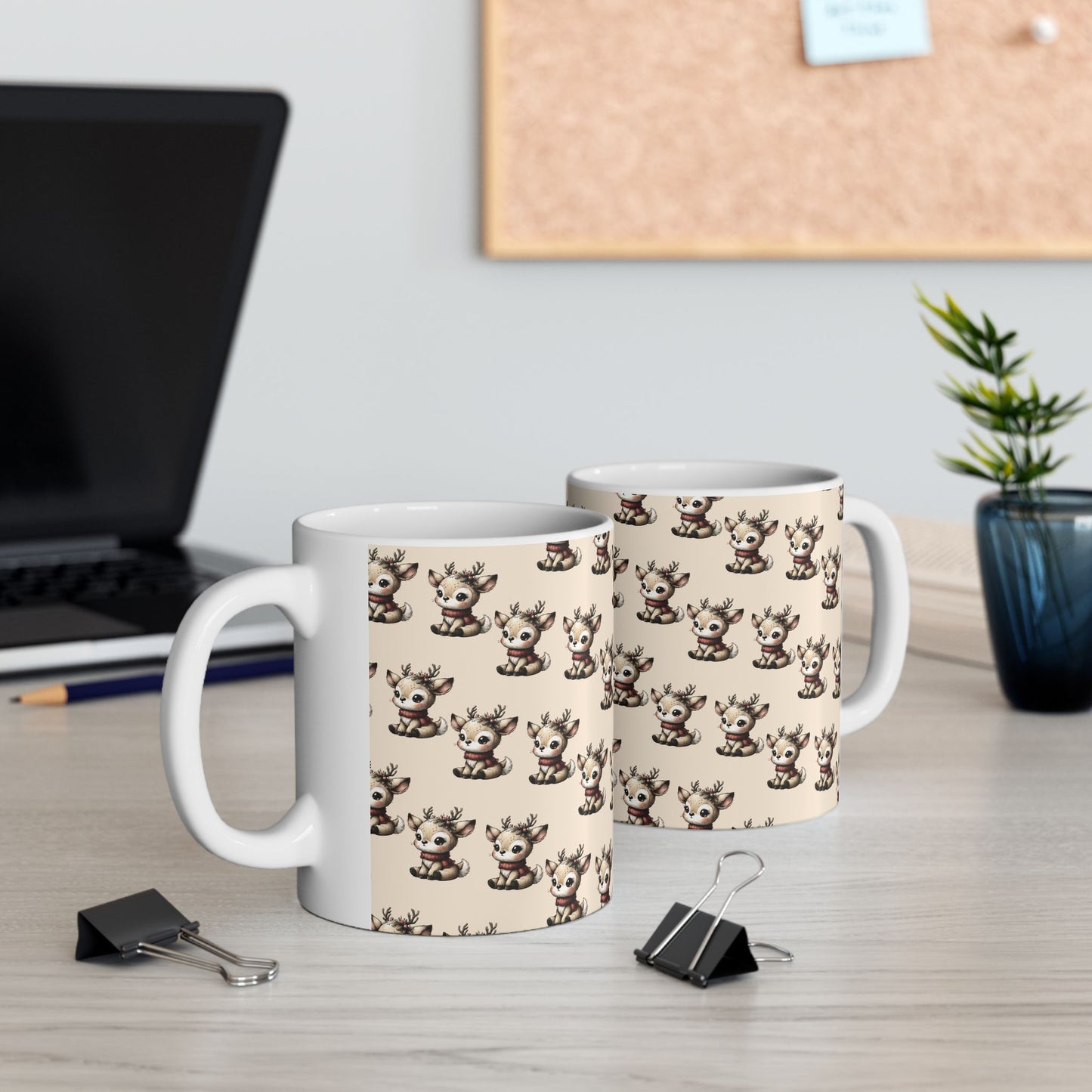 Cute Reindeer Pattern Ceramic Mug – Christmas Holiday Coffee Cup (11oz, 15oz)
