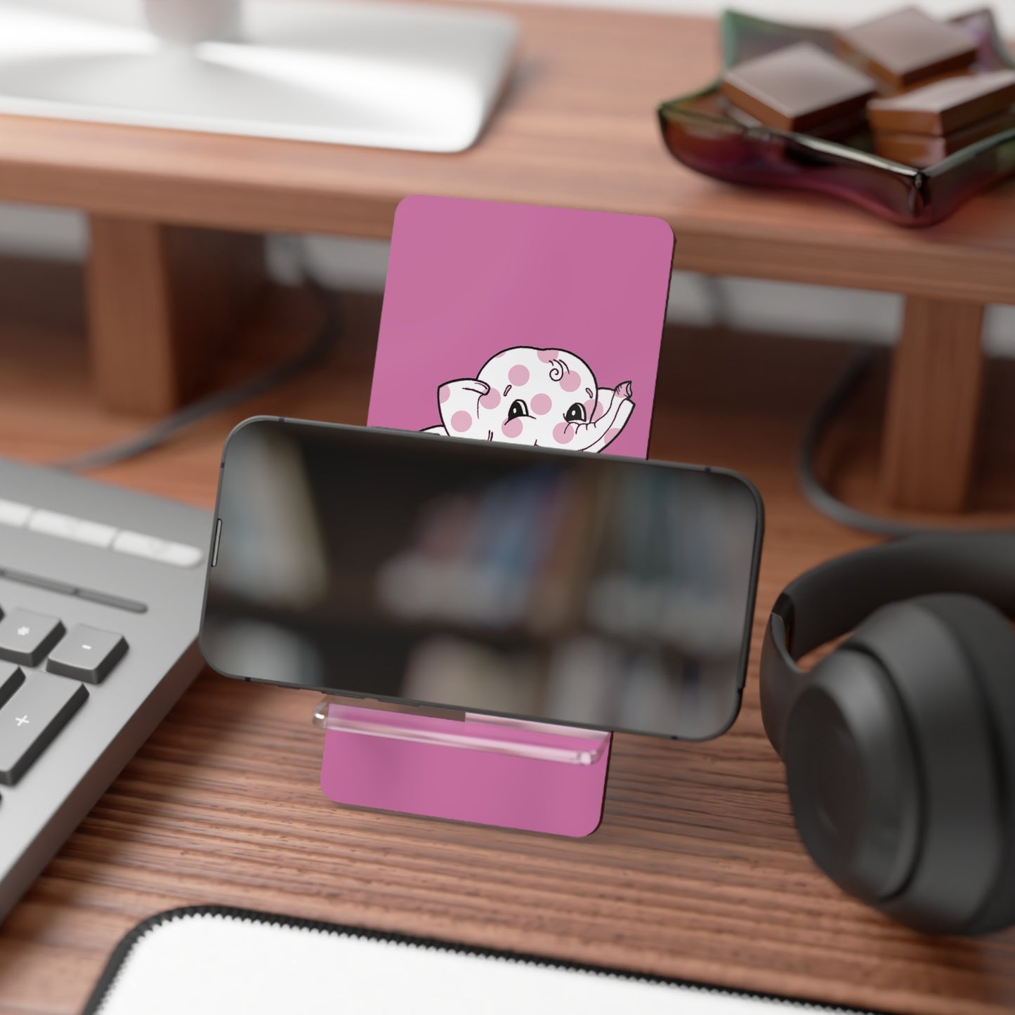 Pink Polka-Dot Baby Elephant Phone Stand — Cute Mobile Display Holder for Kids & Gifts