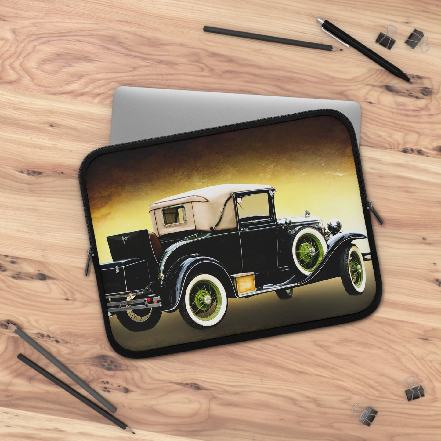 Vintage Car Laptop Sleeve - Perfect Gift for Auto Enthusiasts