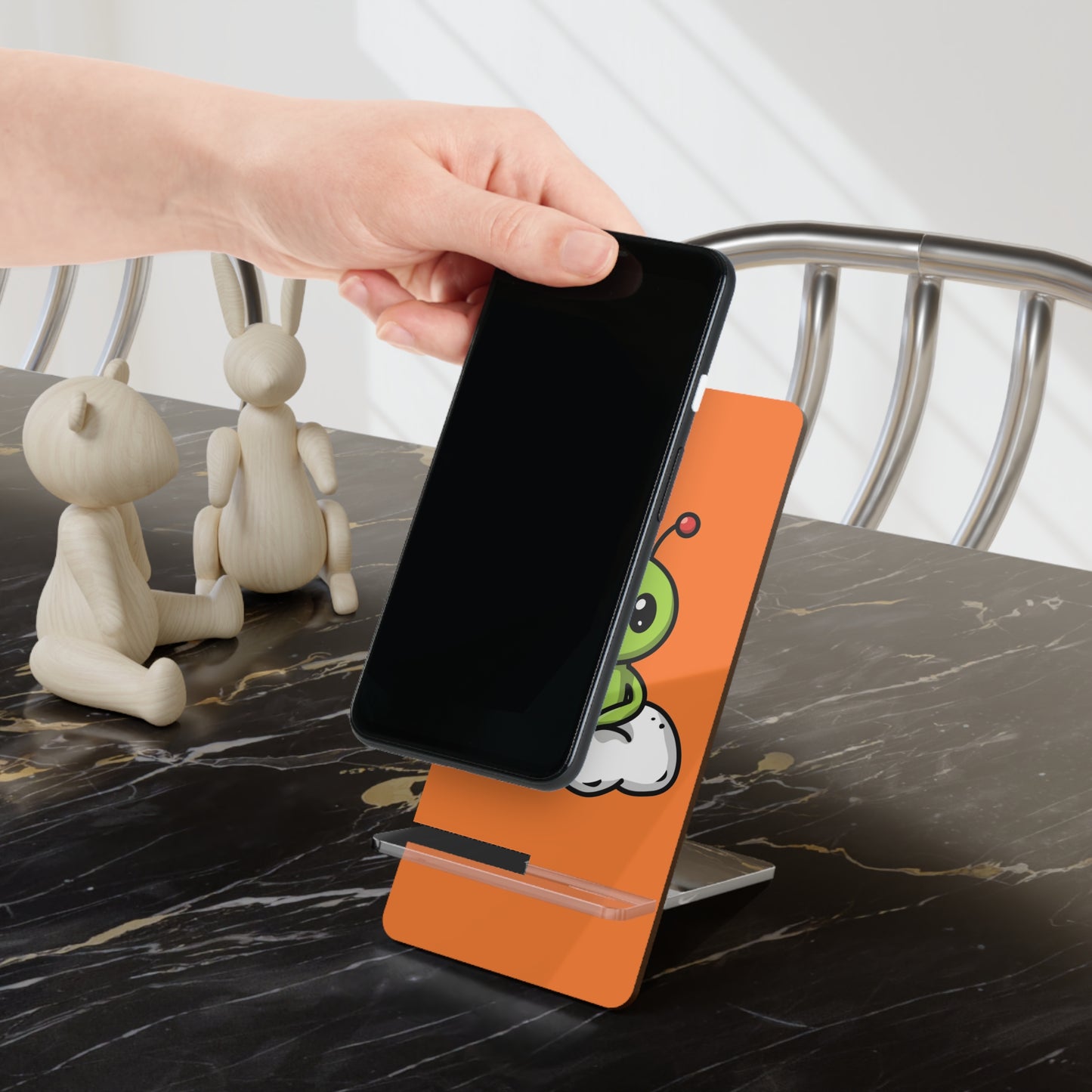 Alien Cloud Phone Stand — Cute Cartoon Mobile Display Stand for Smartphones
