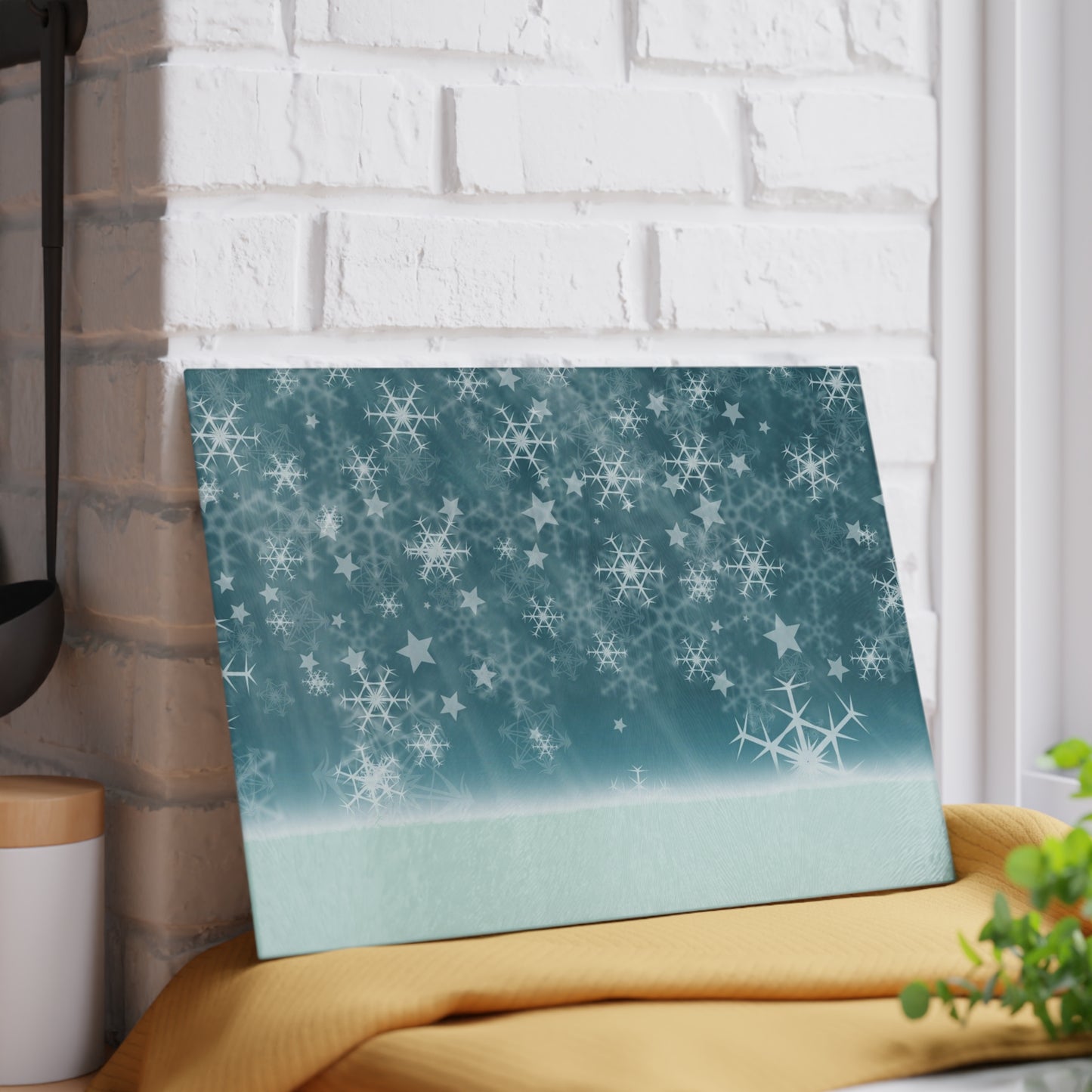 Winter Snowflake Glass Cutting Board – Frosty Holiday Kitchen Decor