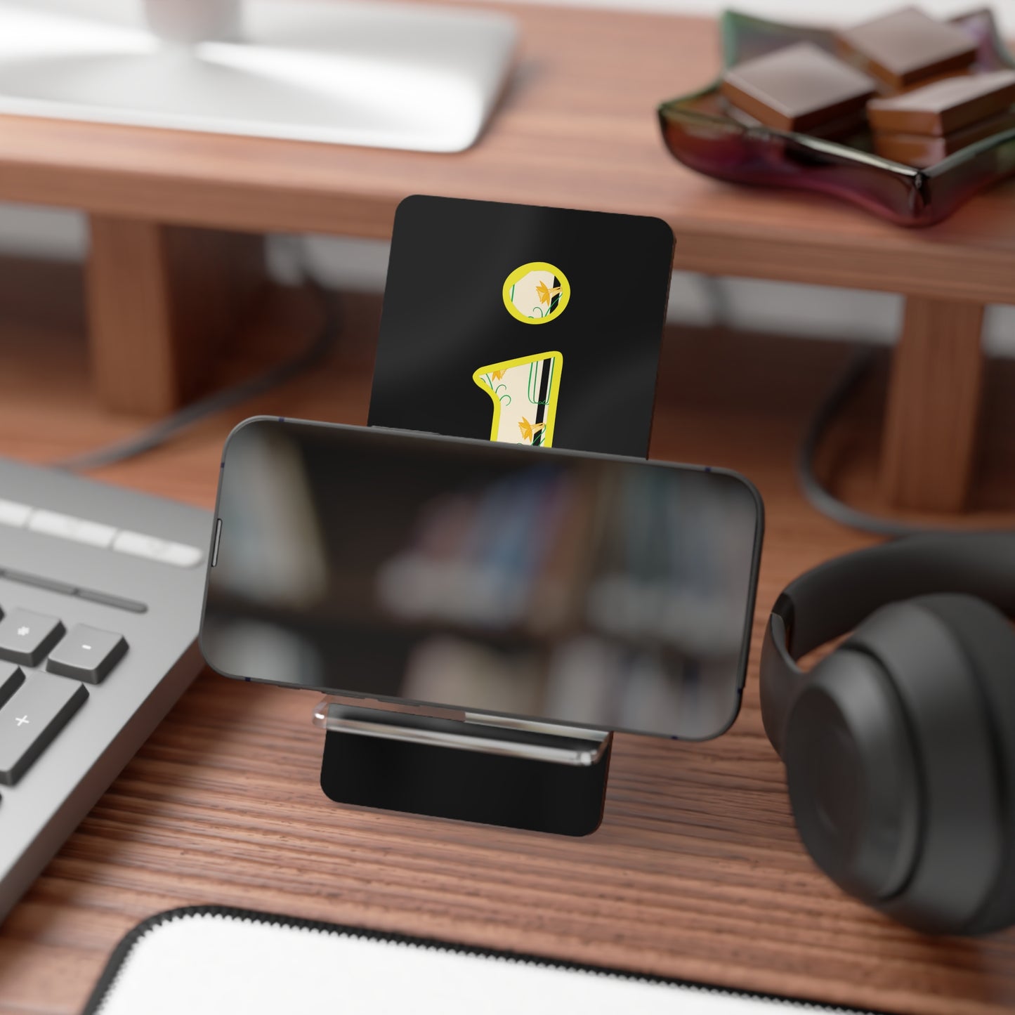 Personalized Phone Stand, Custom Mobile Display Holder, Desk Organization, Gift for Tech Lovers, Desk Accessory