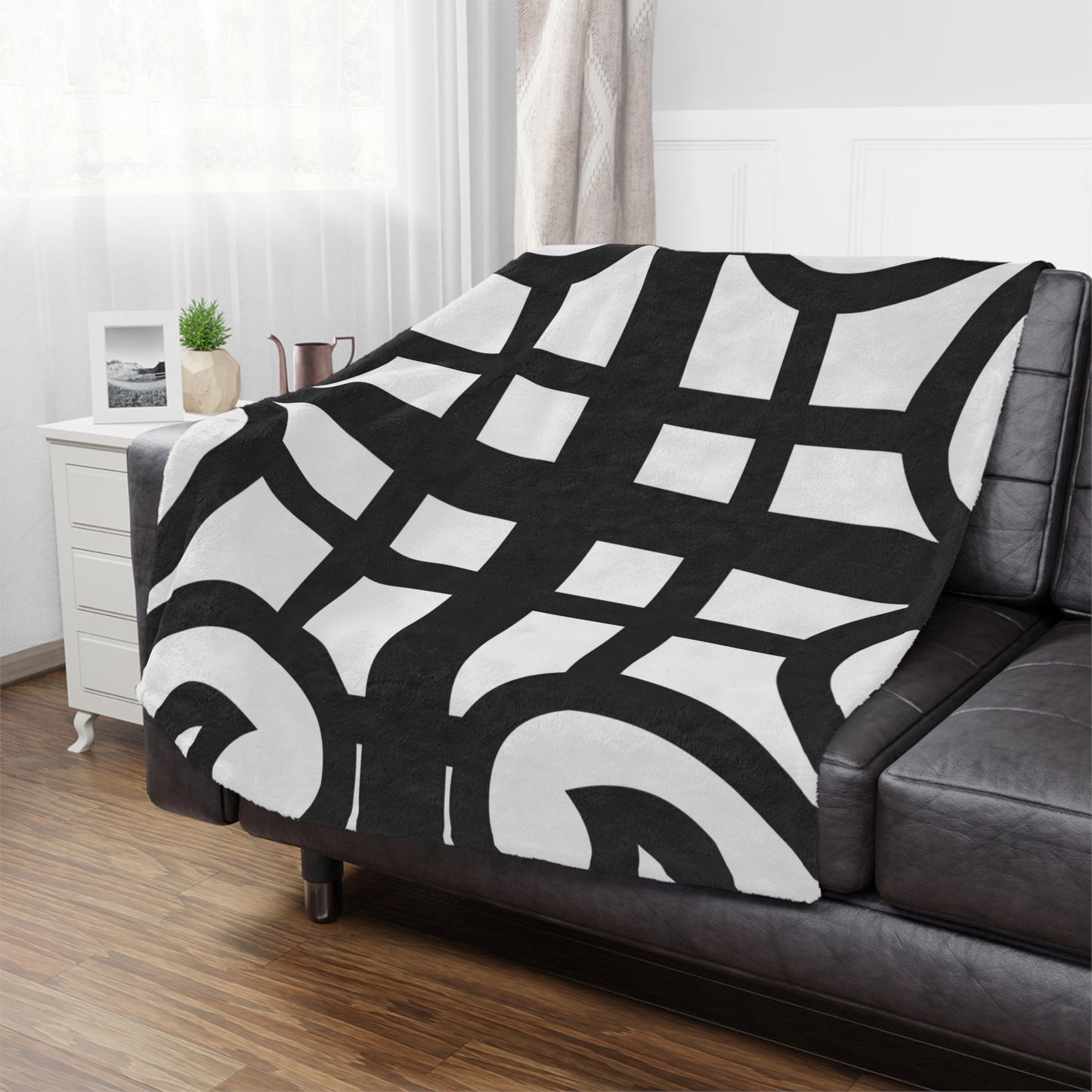 Geometric Scrolled Minky Blanket — Black & White Decorative Throw
