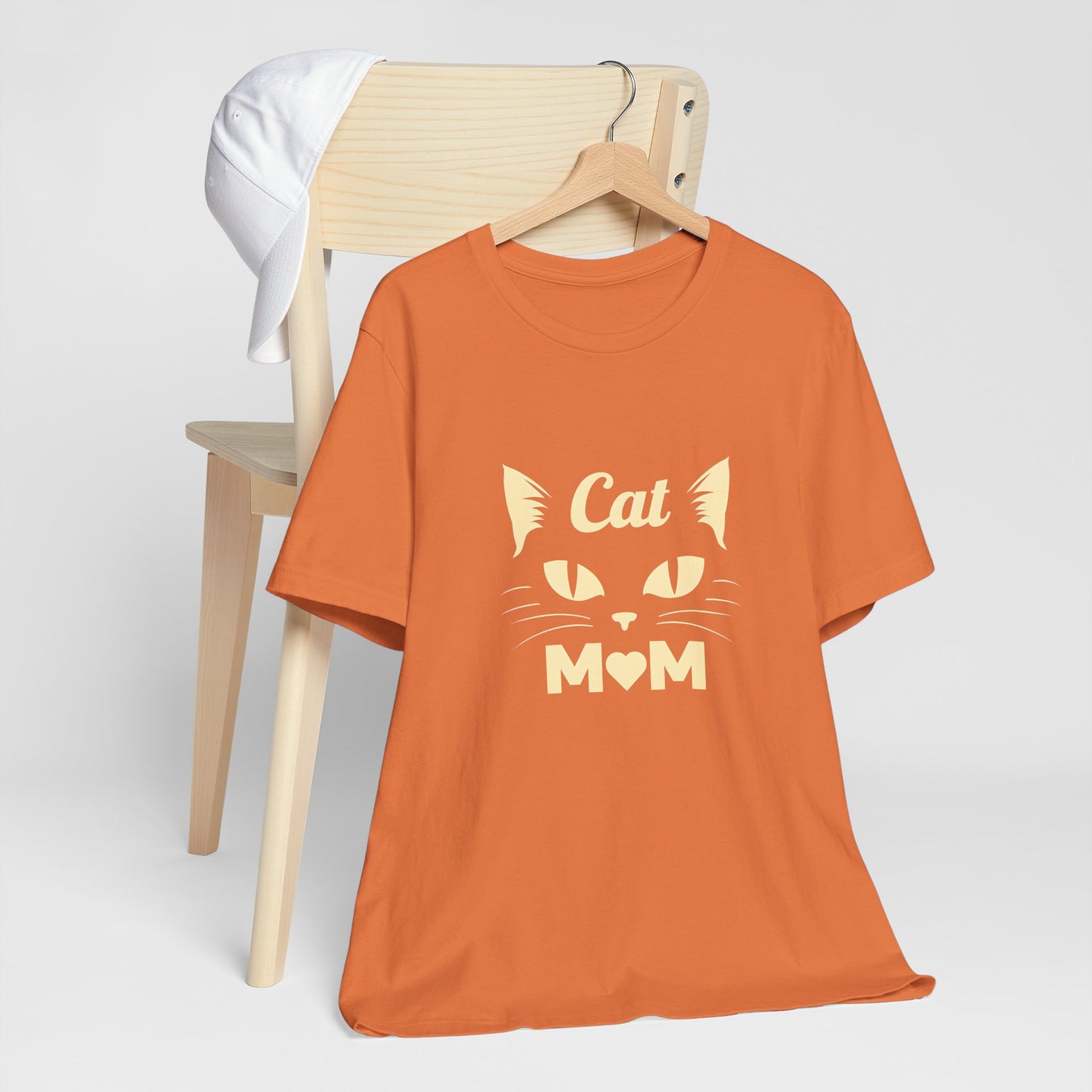 Cat Mom T-Shirt — Cute Cat Face Graphic Tee for Cat Lovers