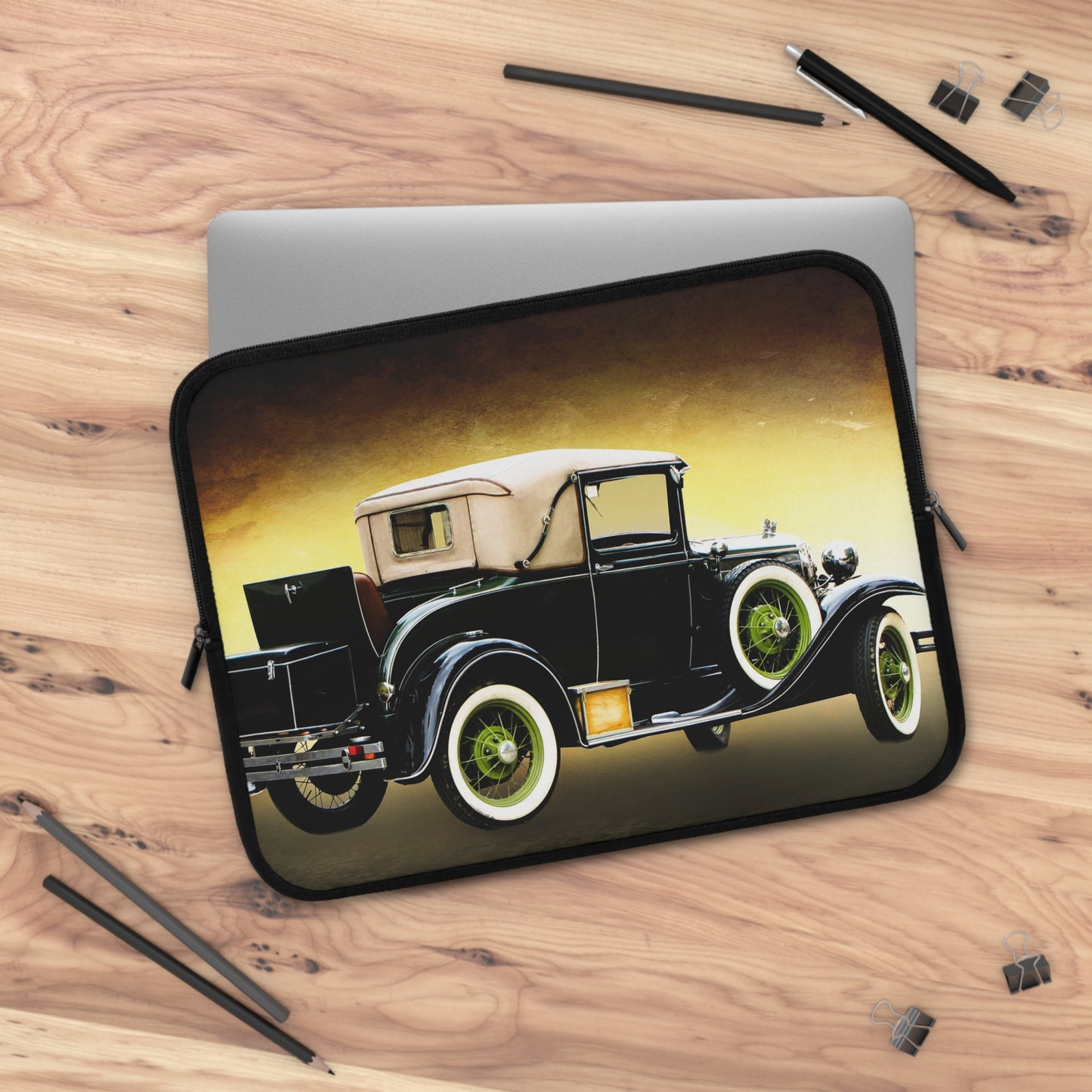 Vintage Car Laptop Sleeve - Perfect Gift for Auto Enthusiasts