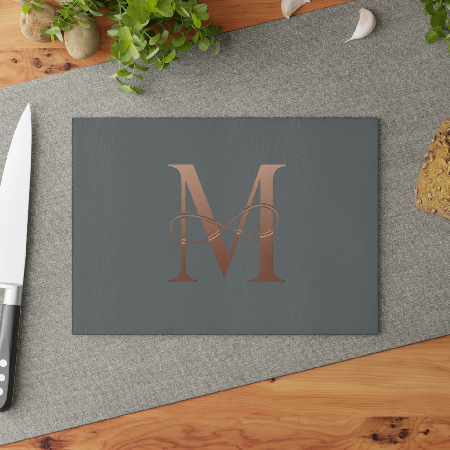 Personalized Glass Cutting Board with Elegant Initial Design, Kitchen Gift, Wedding Gift, Housewarming Gift, Custom Kitchen Decor