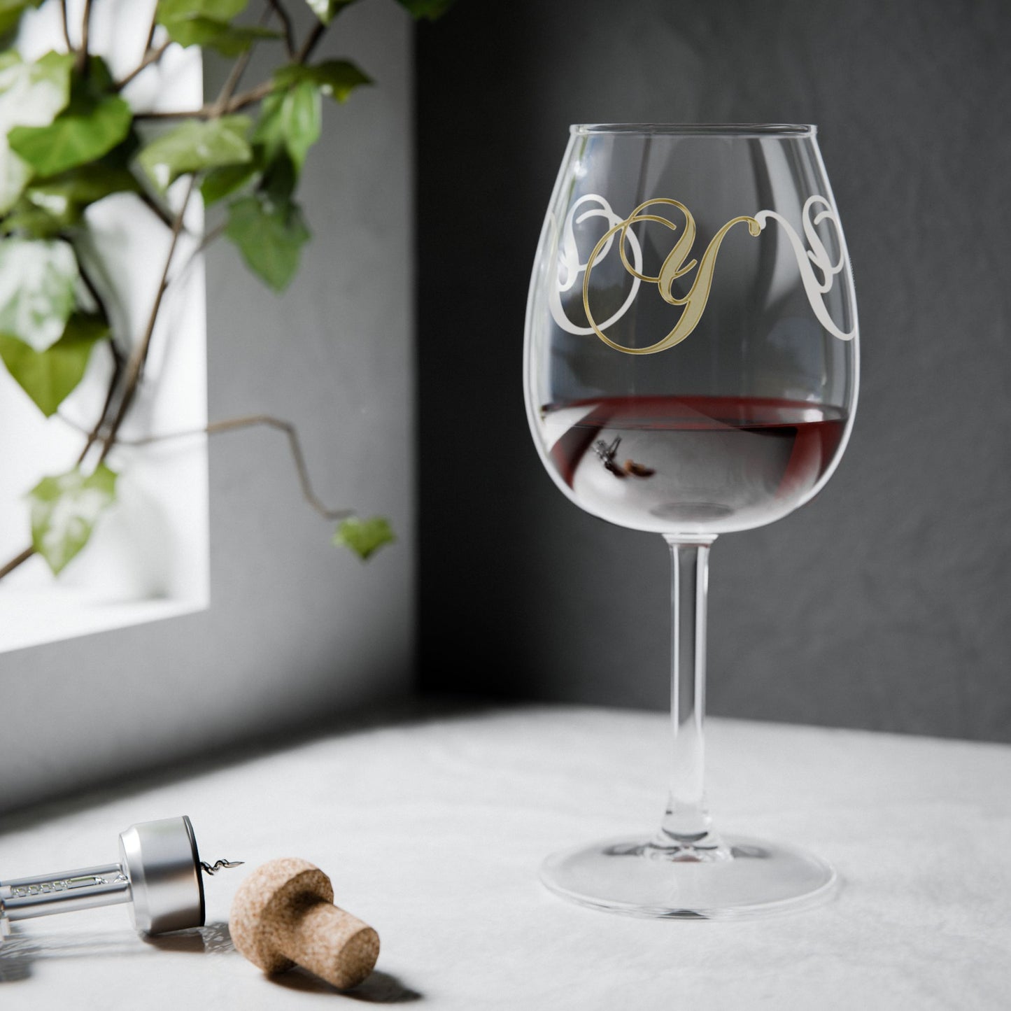 Monogrammed 12oz Wine Glass — Gold Script 'Y' Stemmed Glass