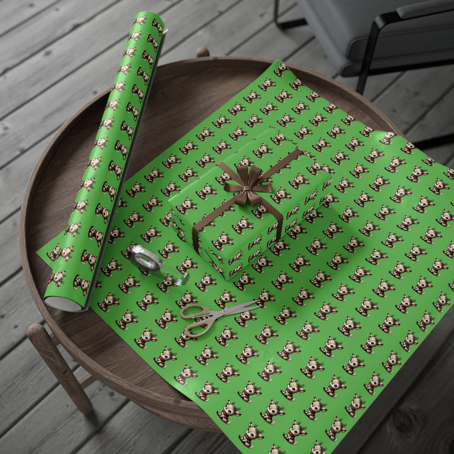 Green Reindeer Pattern Wrapping Paper — Cute Holiday Gift Wrap
