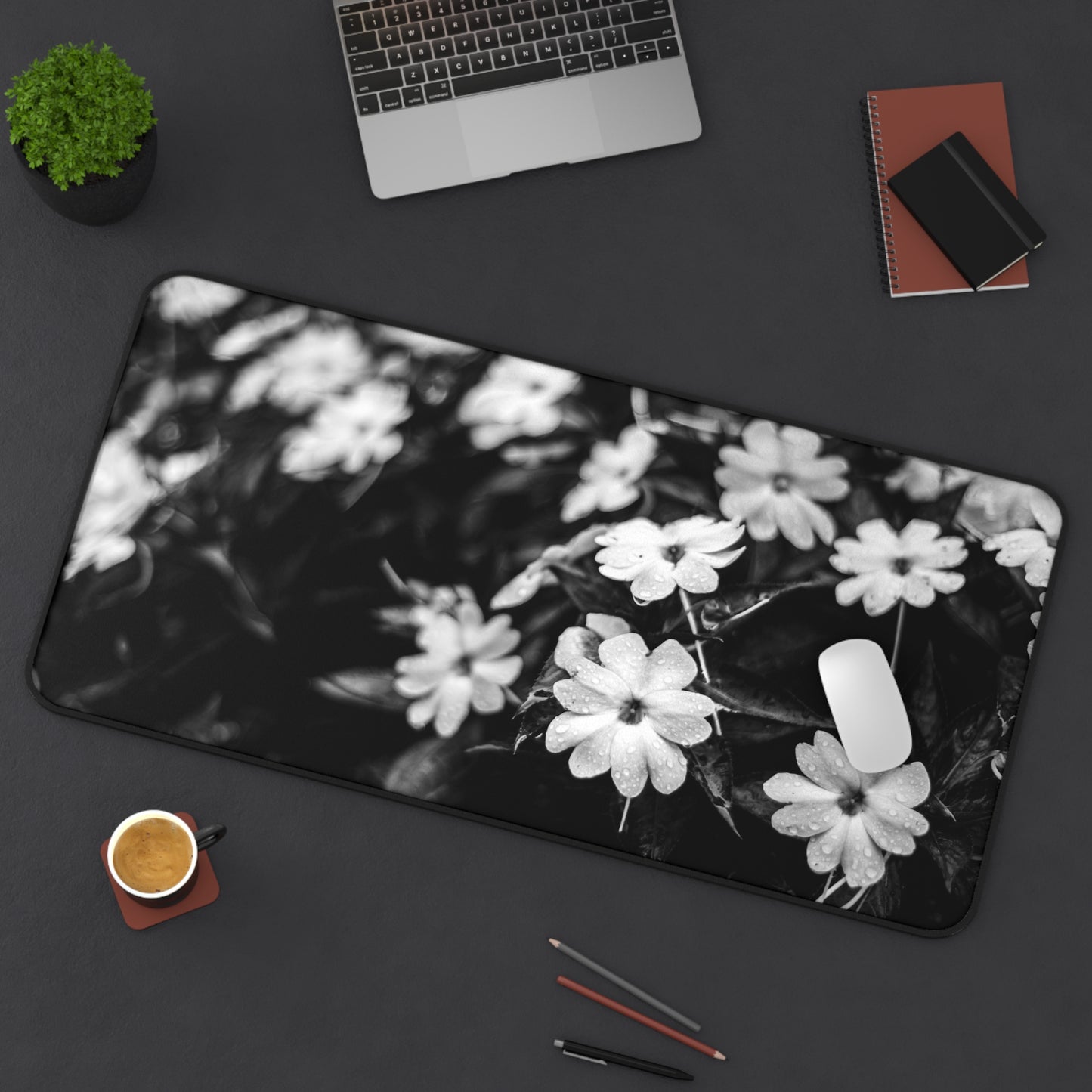 Black & White Floral Desk Mat — Monochrome Daisy Mouse Pad