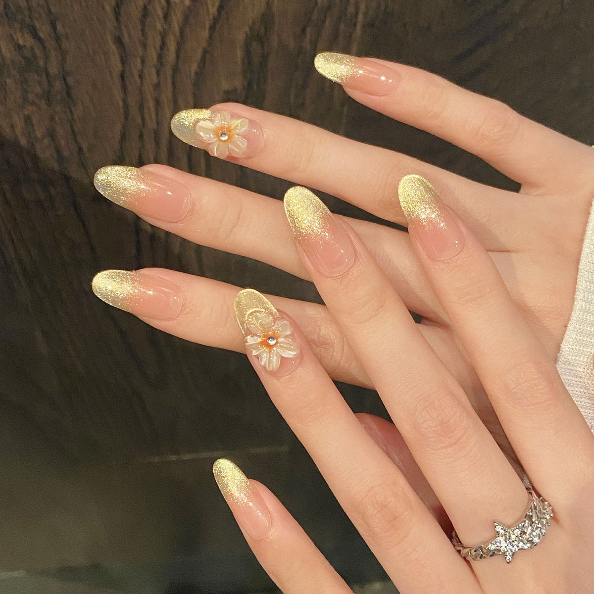 365nails: "Gilded Bloom" – 3D Floral & Glitter Ombré Handmade Medium Almond Nails – Image 3
