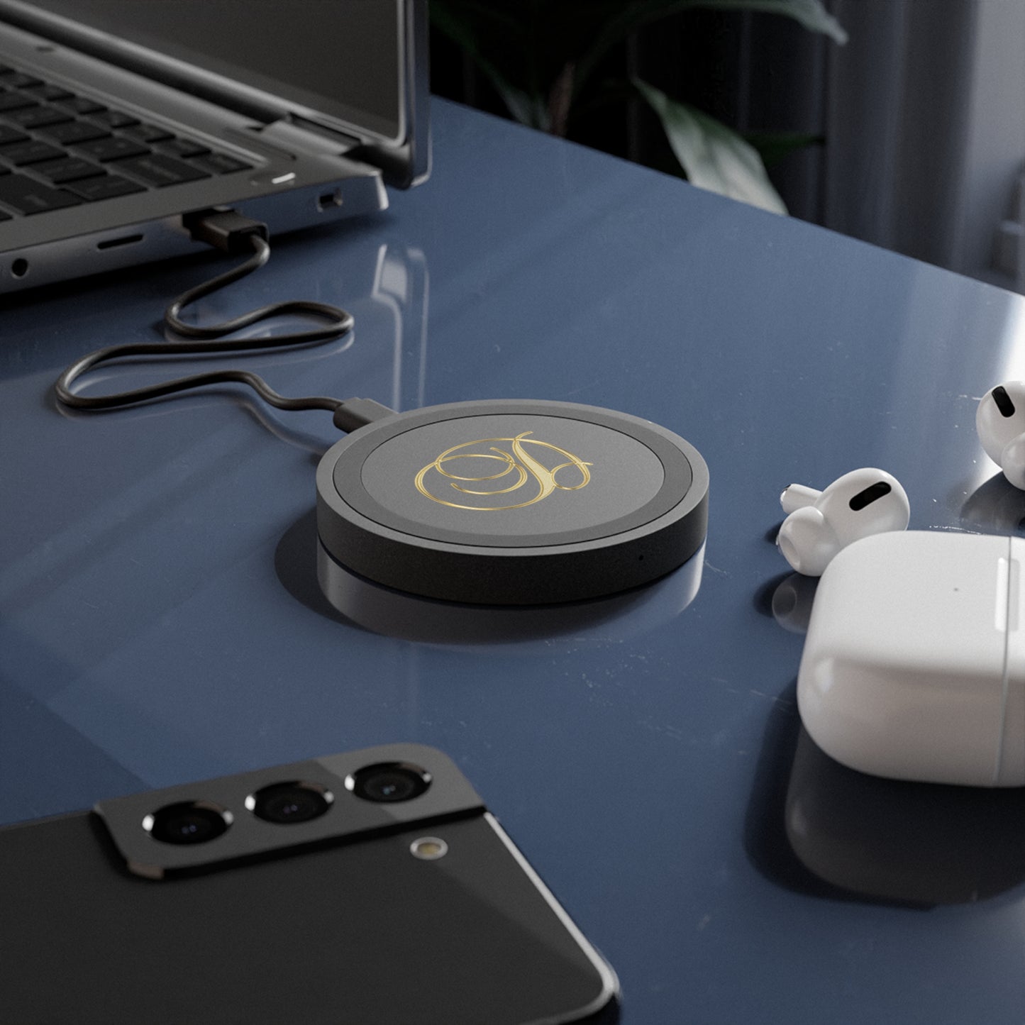 Wireless Charging Pad with Gold Monogram D — Sleek Qi Phone Charger