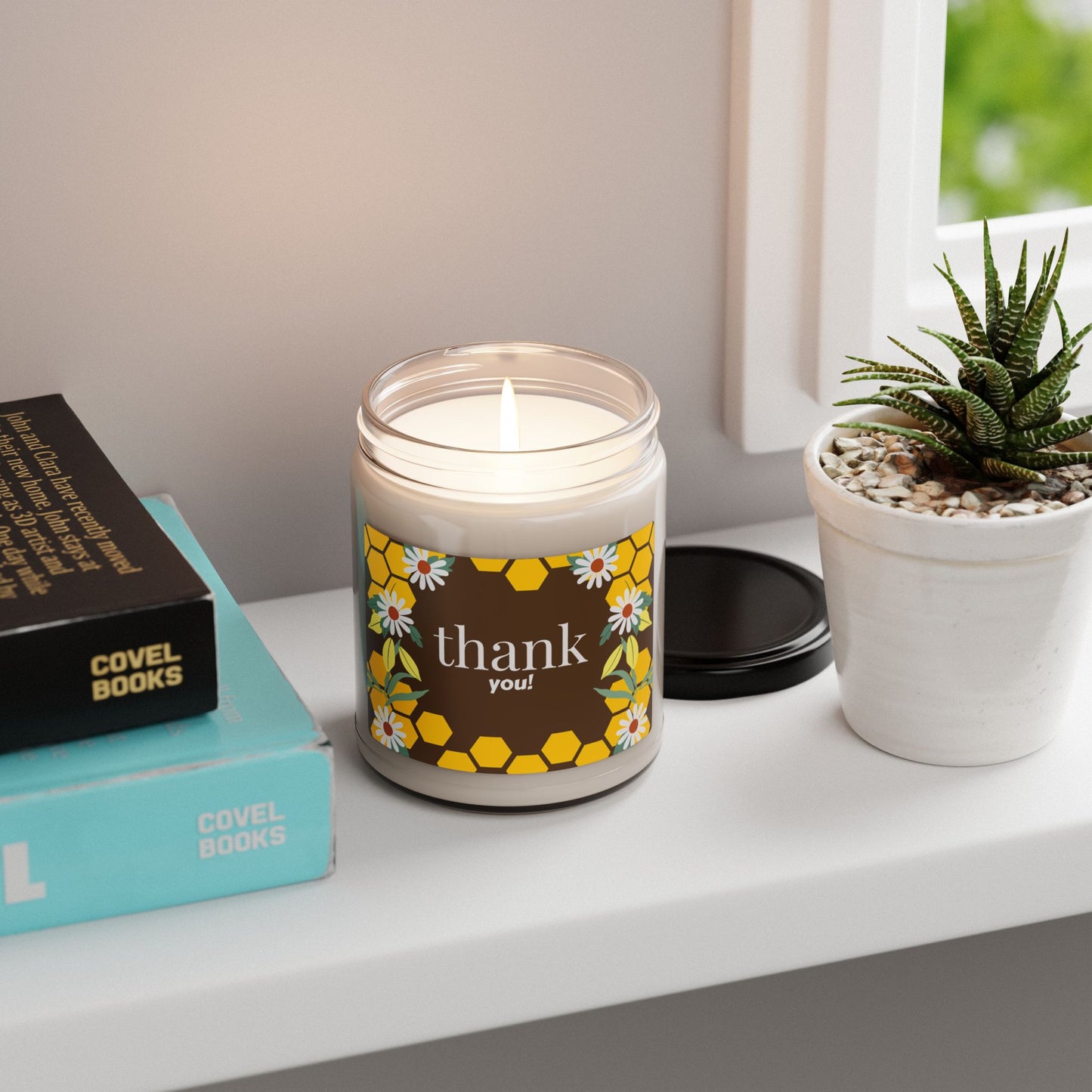Thank You Soy Candle - 9oz Scented Jar (Daisy & Honeycomb)