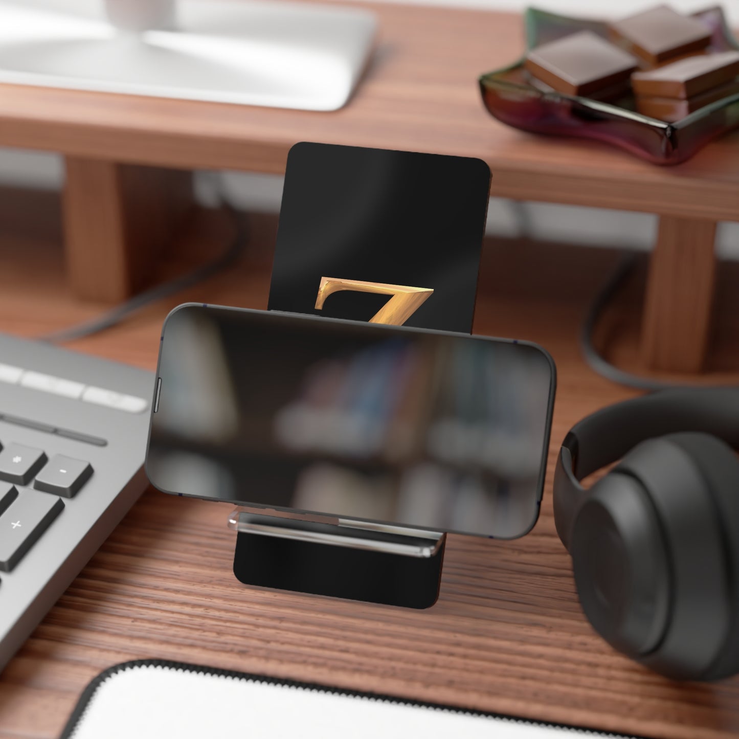 Personalized Smartphone Display Stand, Desk Organizer, Gift for Tech Lovers, Office Decor, Custom Phone Holder