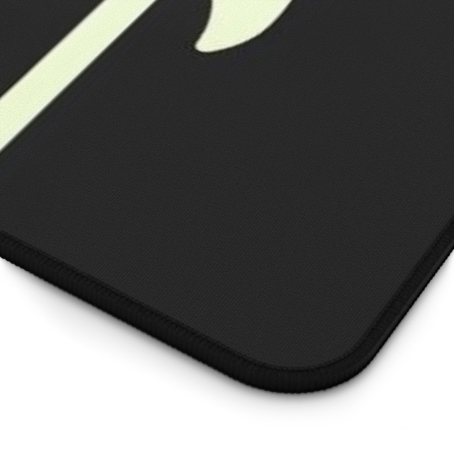Musical Notes Desk Mat – Black Music-Themed Workstation Pad