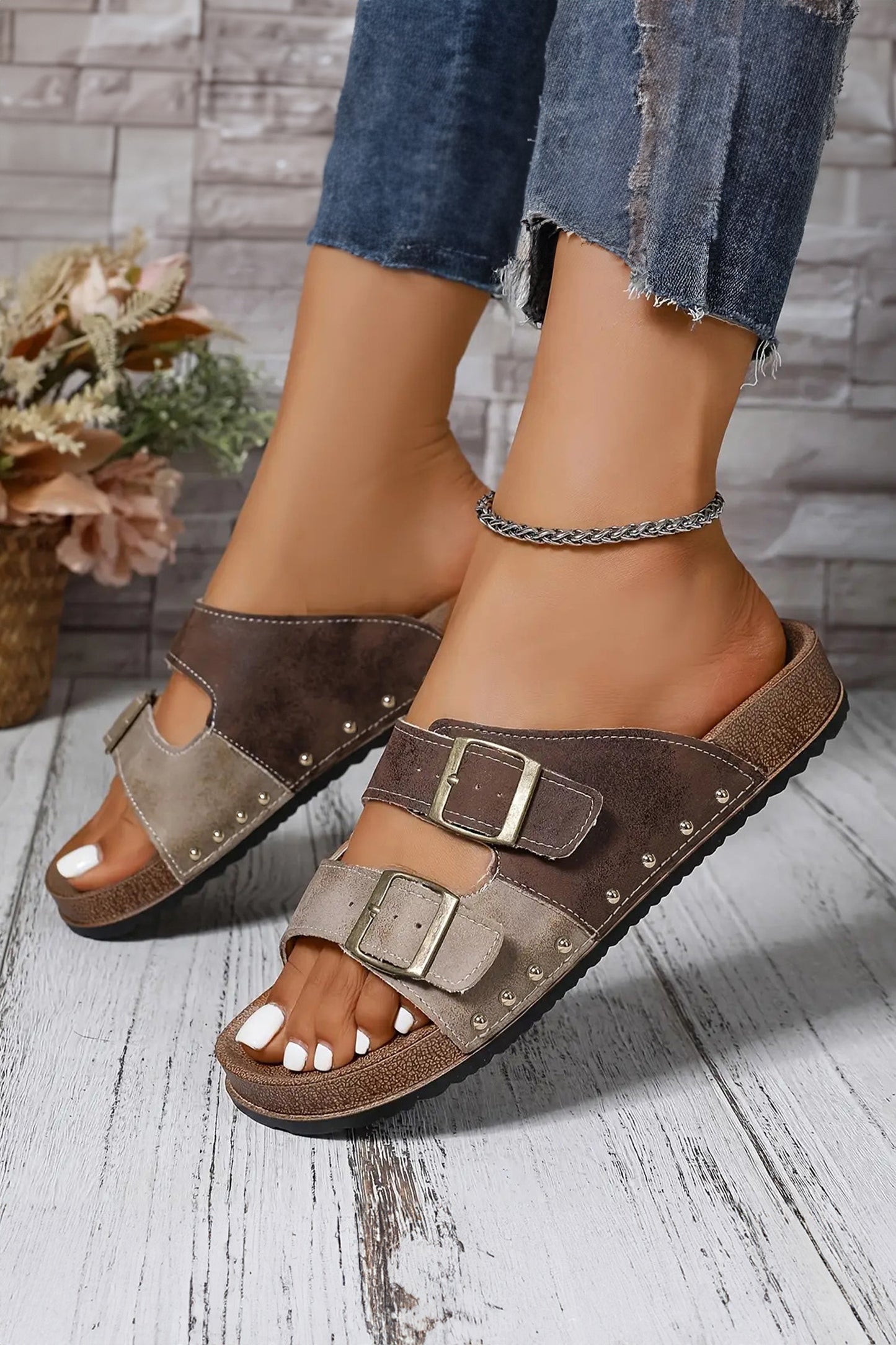 Coffee Leopard Two-tone Retro Buckle Straps Hollowed Faux Suede Sandals