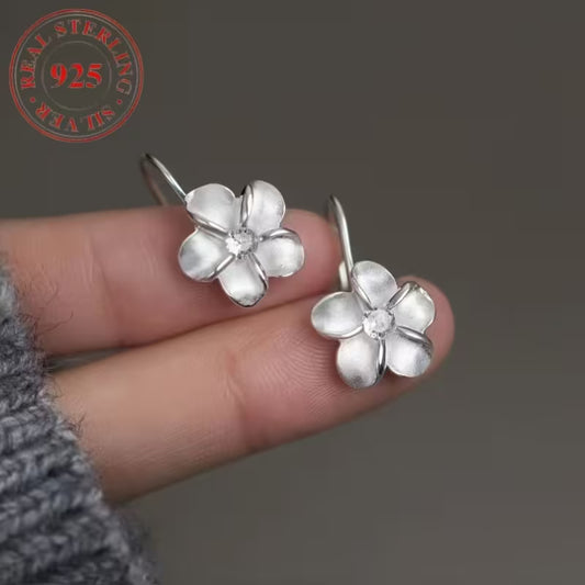 A Pair of Exquisite Floral Design Drop Earrings Made of S925 Pure Silver
