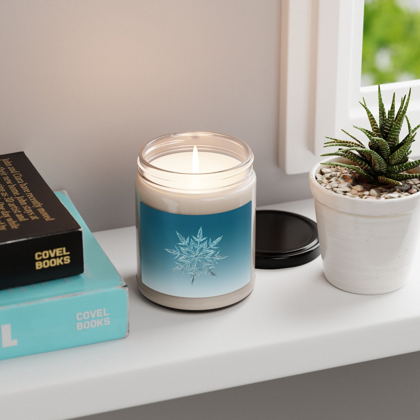 Winter Snowflake Scented Soy Candle — 9oz Holiday Aromatherapy Candle