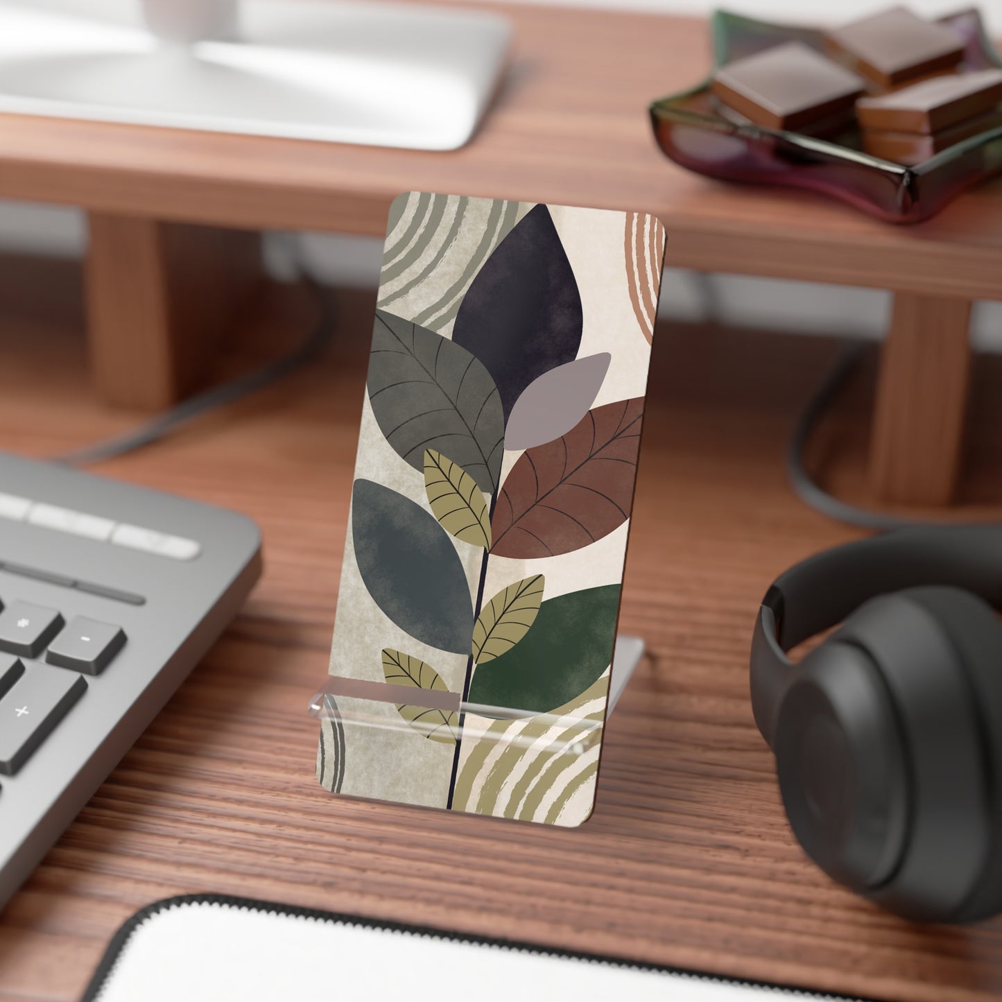 Leafy Abstract Phone Stand — Decorative Mobile Display Holder for Smartphones