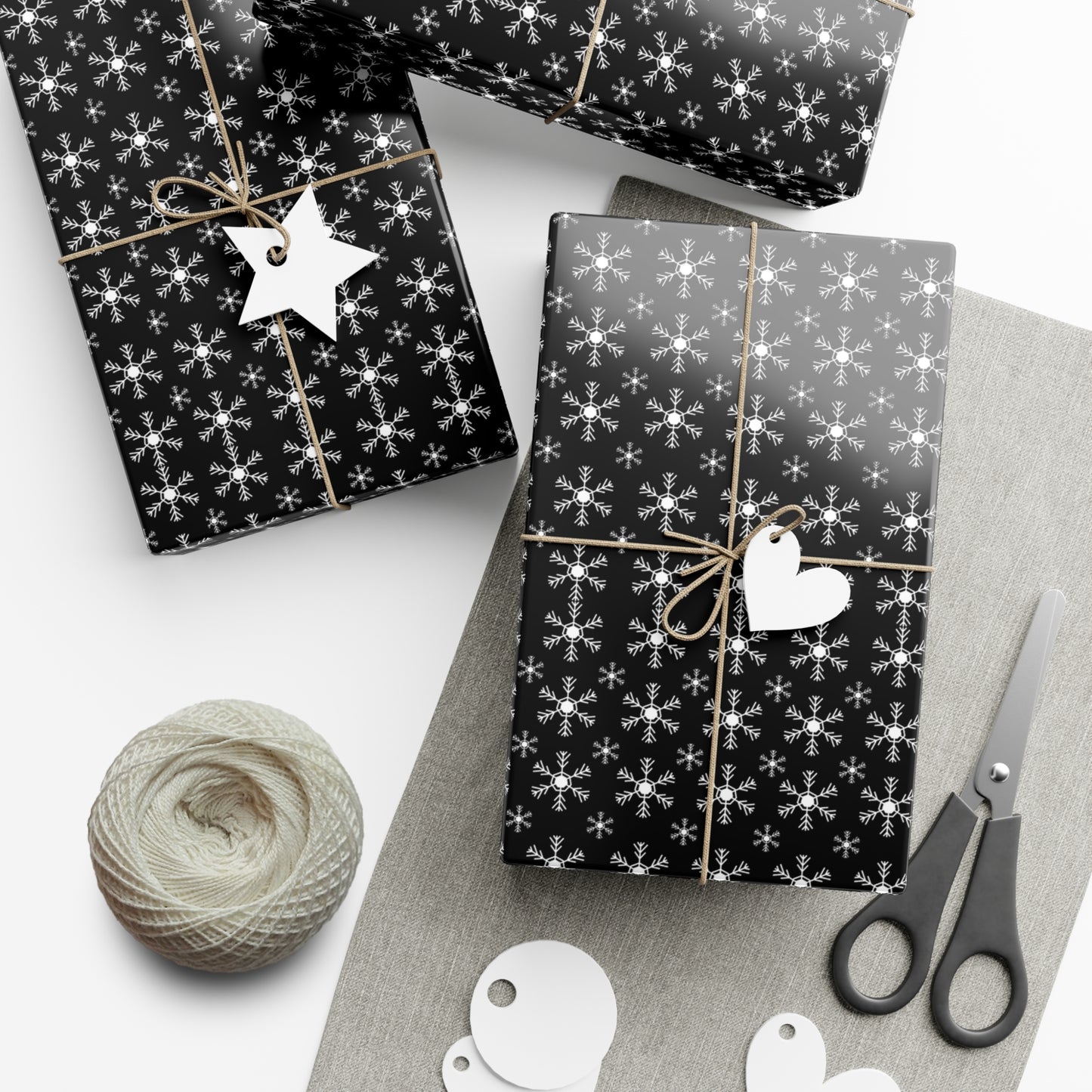 Elegant Snowflake Gift Wrap Papers, Holiday Gift Wrap, Christmas Wrapping Paper, Winter Party Supplies, Black and White Wrapping