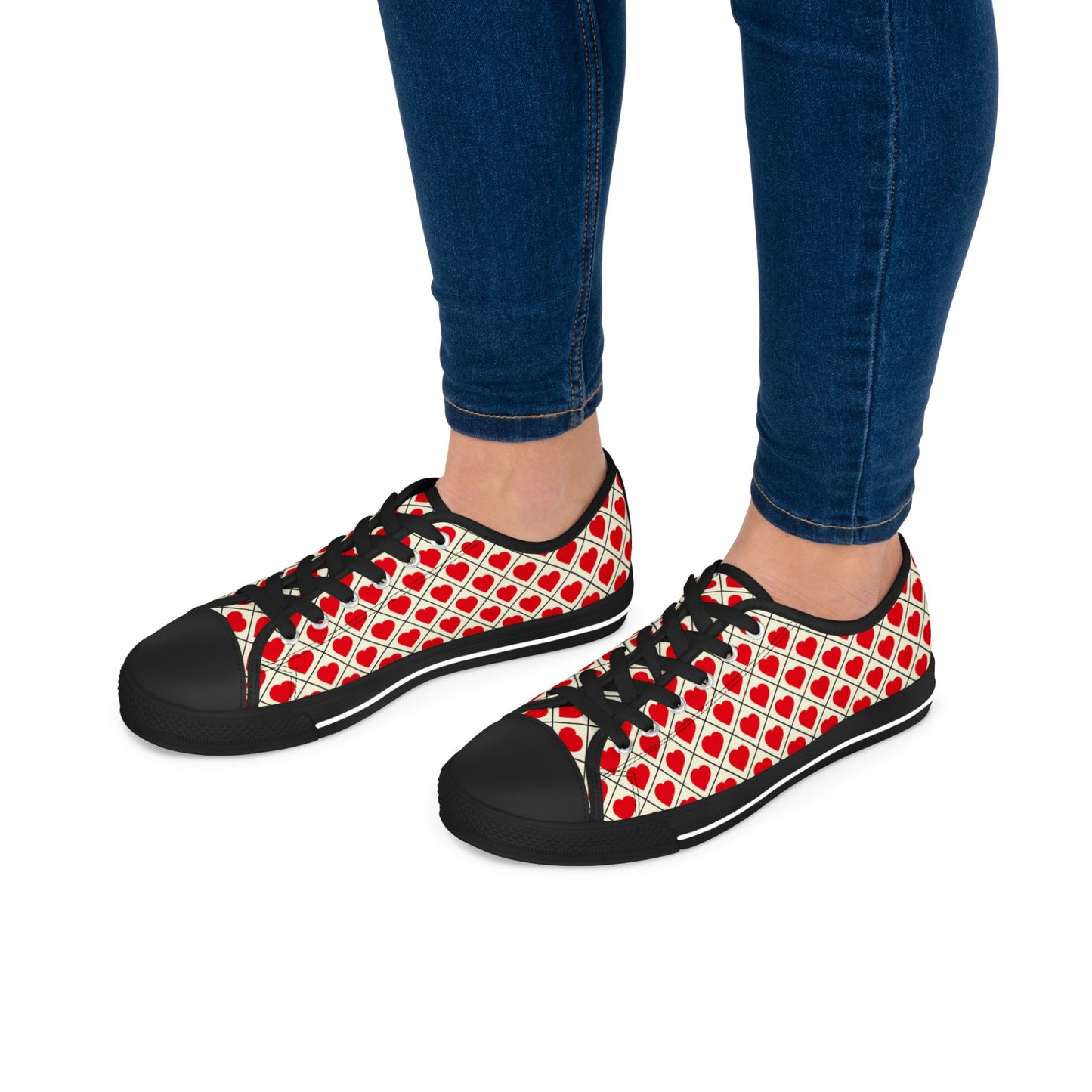 Low Top Sneakers — Red Heart Pattern Casual Women's Shoes (Valentine's Day)
