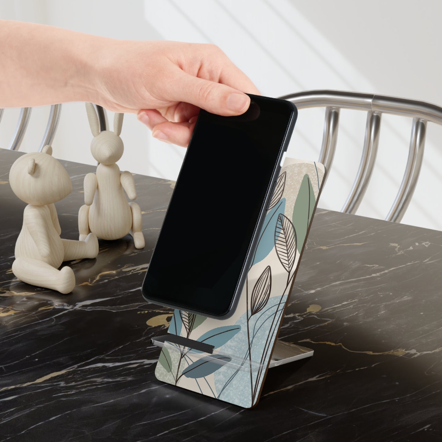 Mobile Display Stand - Floral Design Phone Holder, Desk Organizer, Gift for Tech Lovers, Home Office Decor, Eco-Friendly Accessories