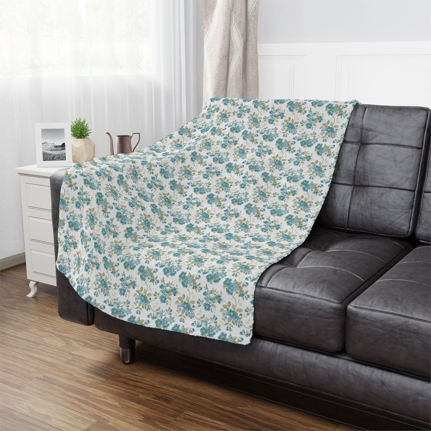 Floral Minky Blanket — Vintage Blue Rose Throw for Cozy Home, Nursery, Gift