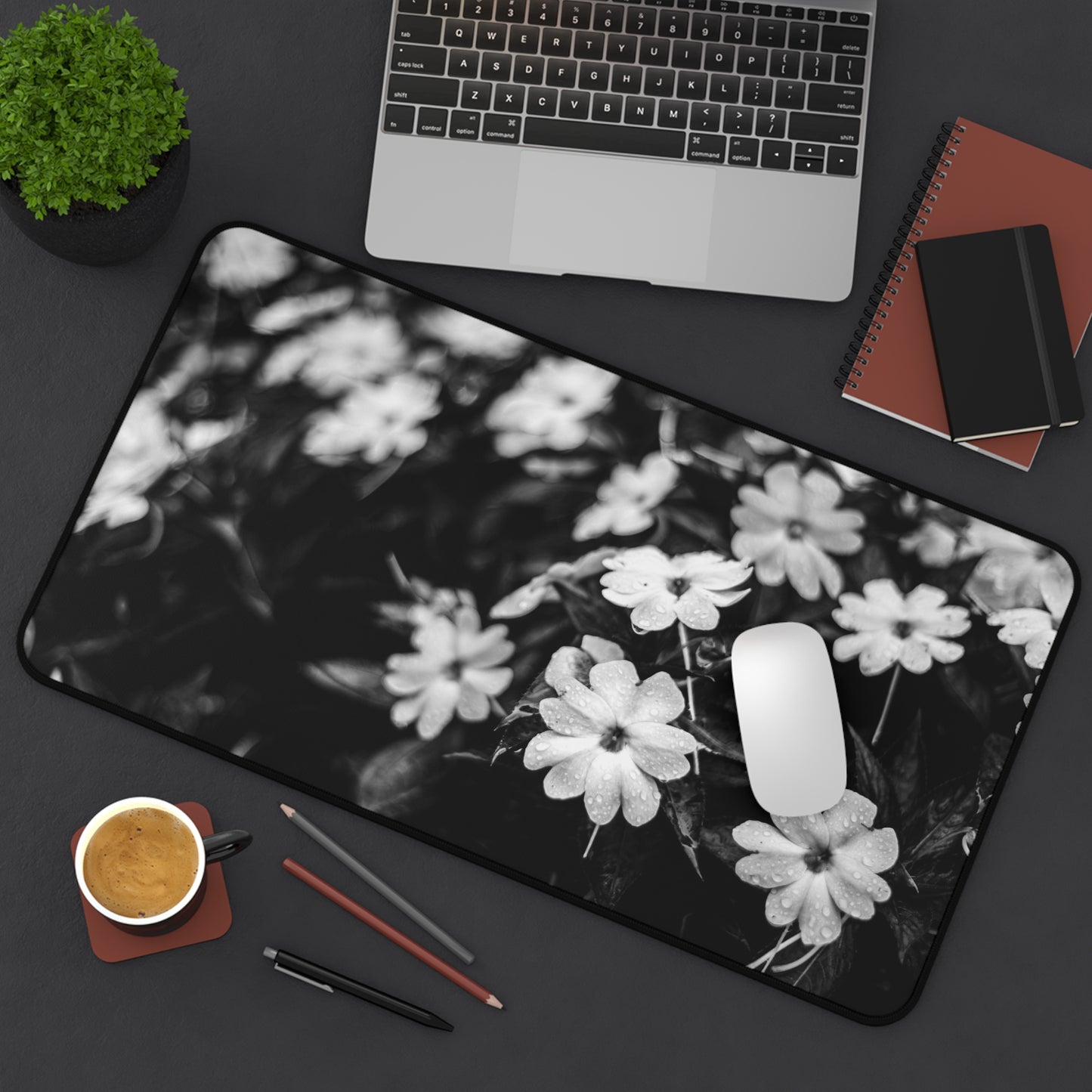 Black & White Floral Desk Mat — Monochrome Daisy Mouse Pad