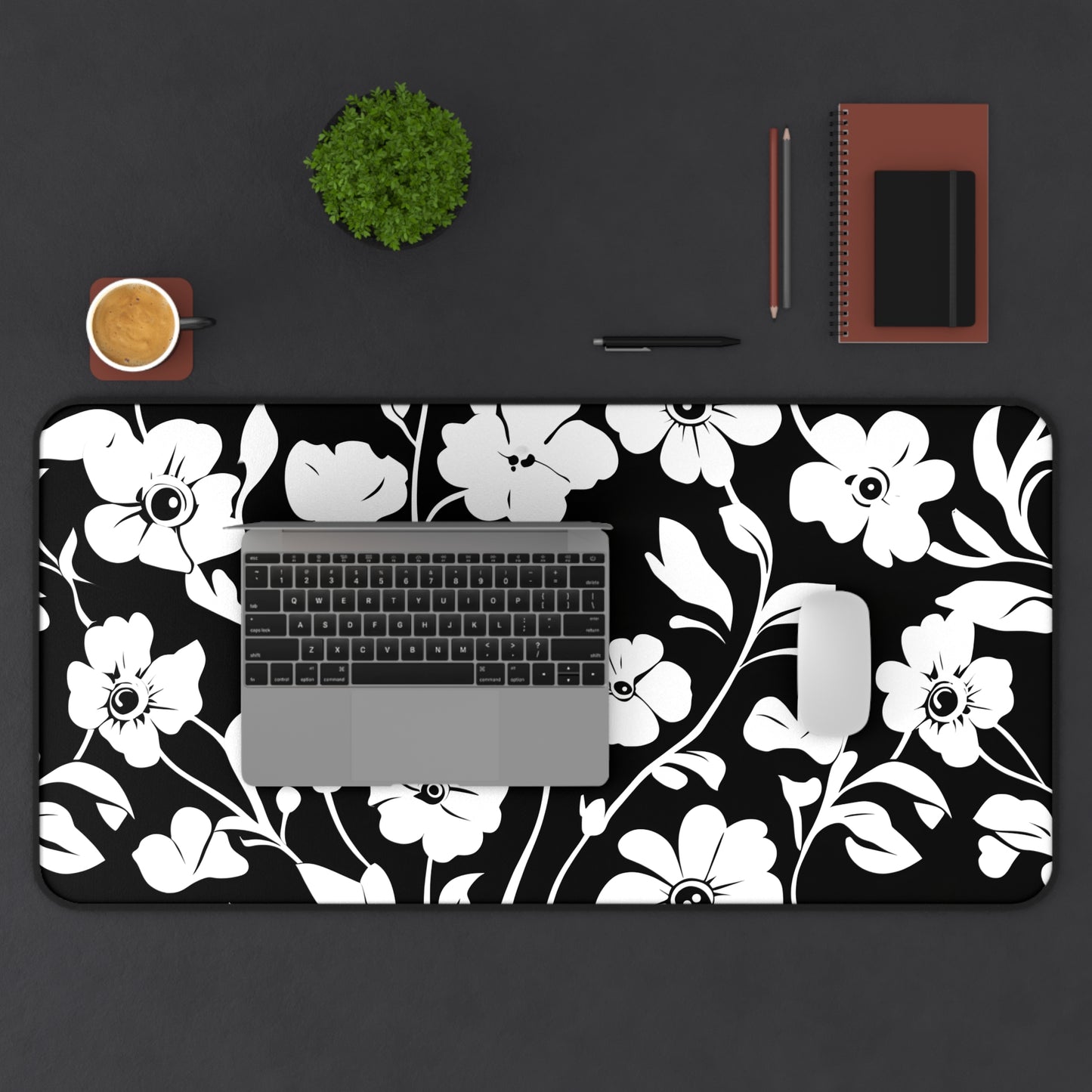 Floral Black & White Desk Mat — Monochrome Flower Mouse Pad