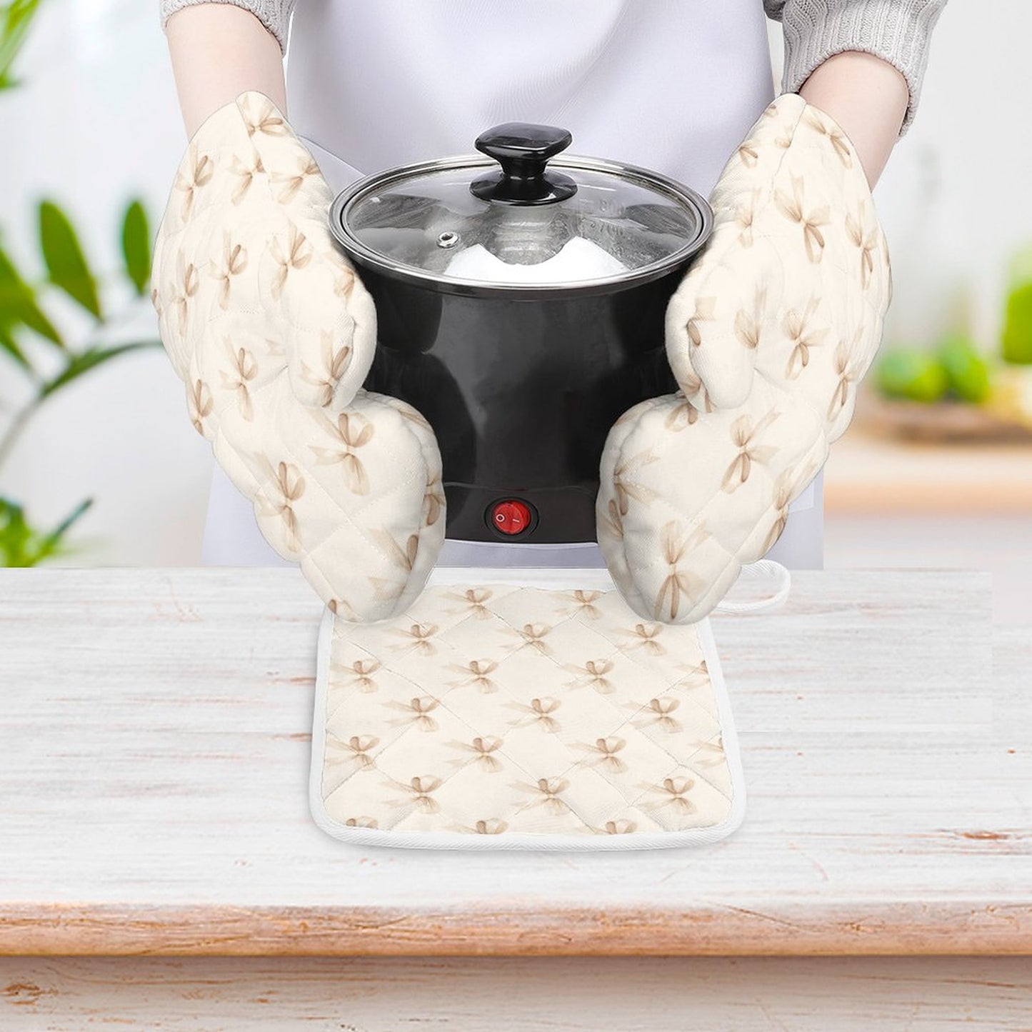 Oven Mitts & Pot Holder Set of 3 Ribbons