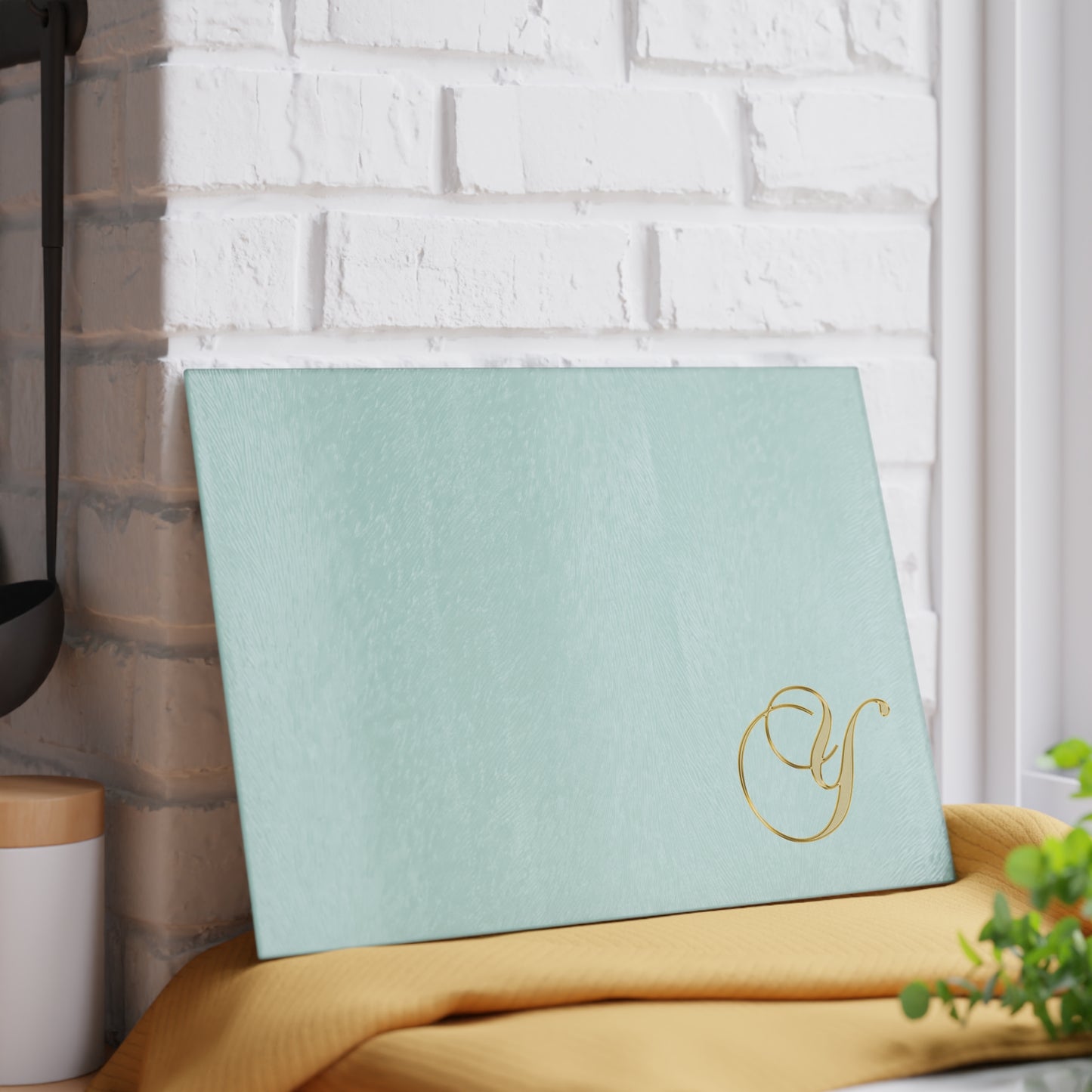 Mint Glass Cutting Board with Gold Monogram Letter 'Y' – Elegant Kitchen Prep Board, Gift for Brides & Housewarmings