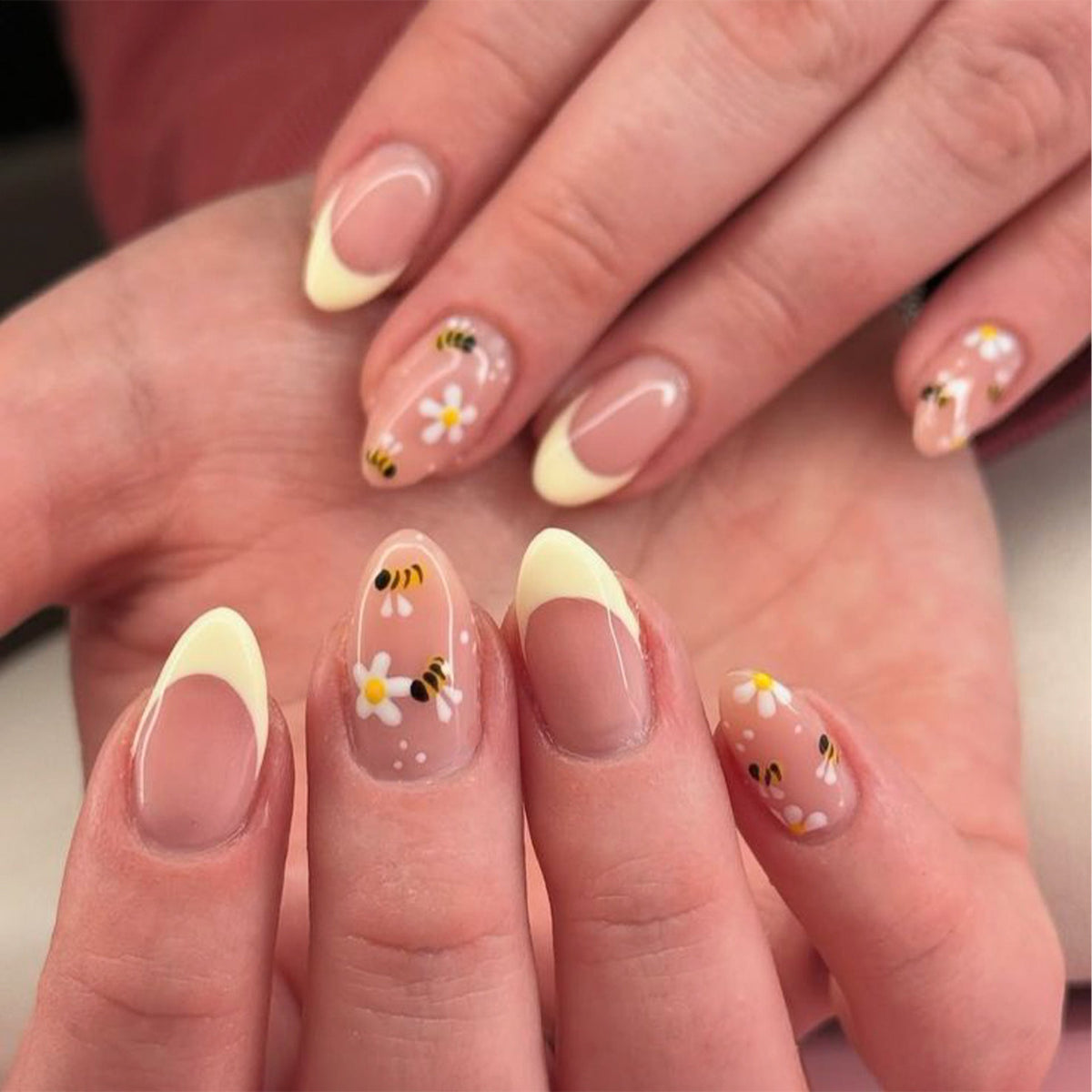 French Minimalist Nude Pink Almond Short Press On Nails – JP4422
